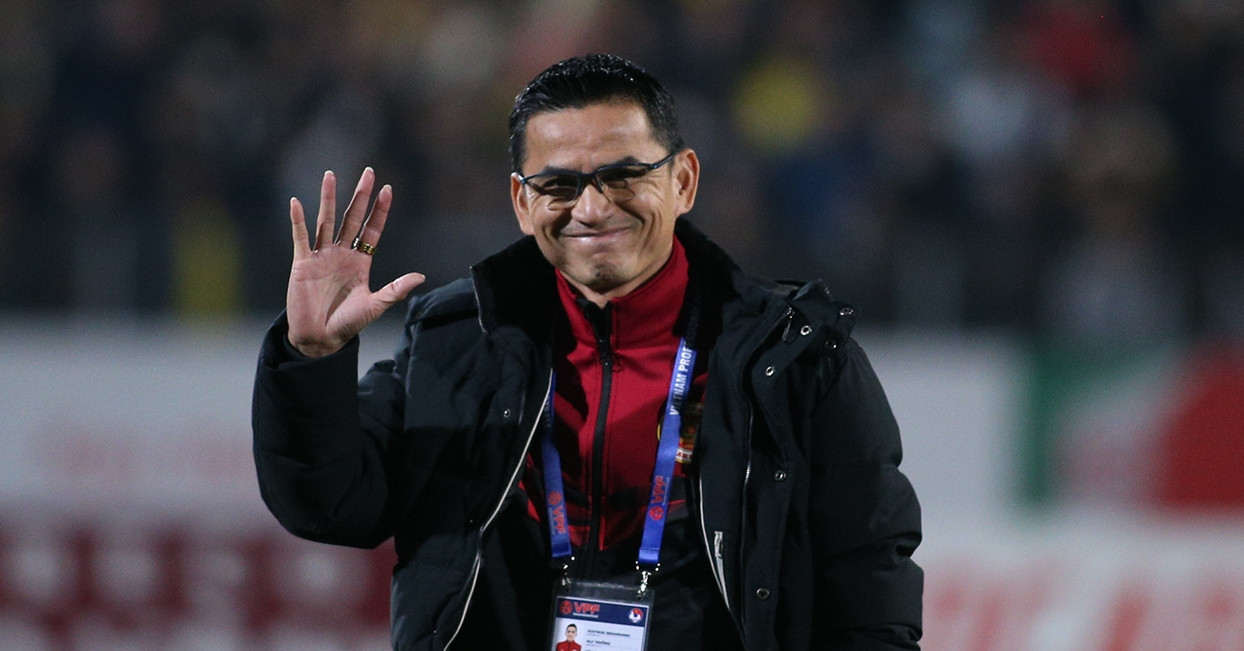 Báo Thái Lan tiết lộ bến đỗ bất ngờ cho HLV Kiatisak sau khi rời V-League- Ảnh 2. Báo Thái Lan tiết lộ bến đỗ bất ngờ cho HLV Kiatisak sau khi rời V-League- Ảnh 2.