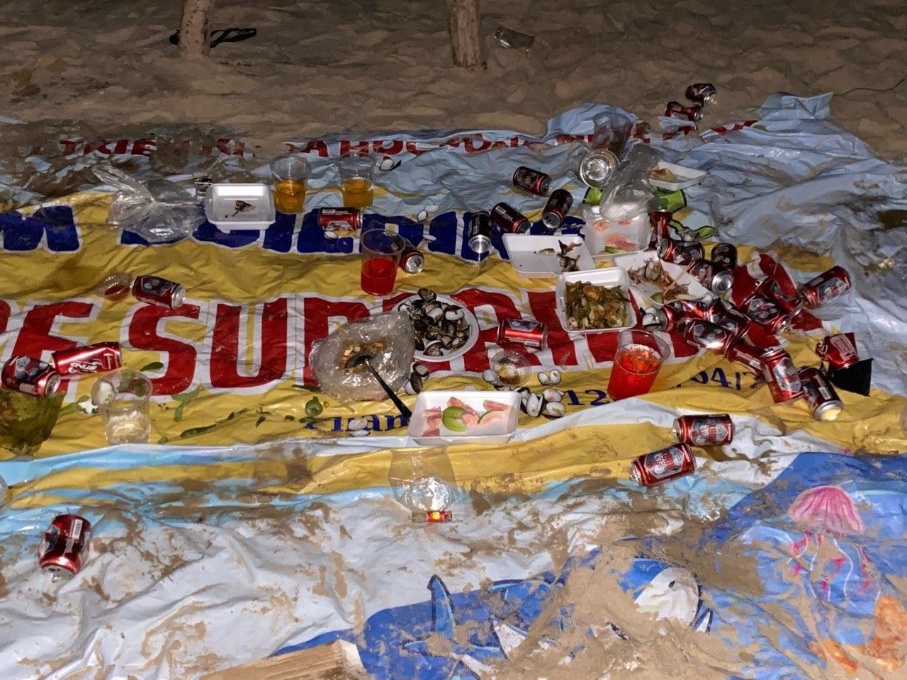 B&igrave;nh Thuận: Truy nguy&ecirc;n nh&acirc;n vụ 51 kh&aacute;ch du lịch bị ngộ độc thực phẩm- Ảnh 3.