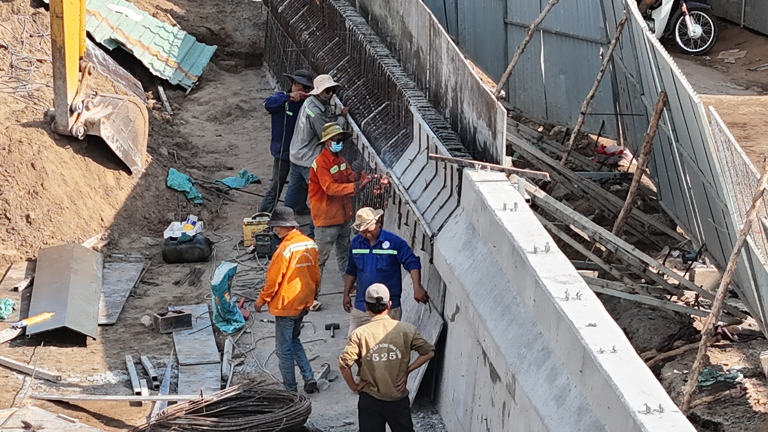 To&agrave;n cảnh hai c&acirc;y cầu vượt s&ocirc;ng Rạch Đỉa giải cứu giao th&ocirc;ng ph&iacute;a Nam TP.HCM- Ảnh 7.