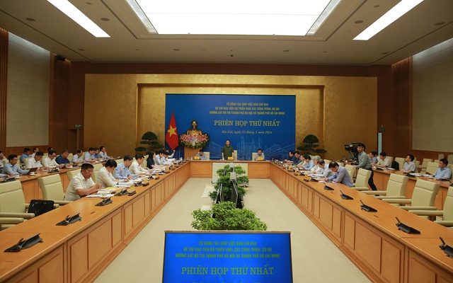 Ph&oacute; thủ tướng: Ph&aacute;t triển metro đồng bộ, thống nhất về c&ocirc;ng nghệ- Ảnh 1.