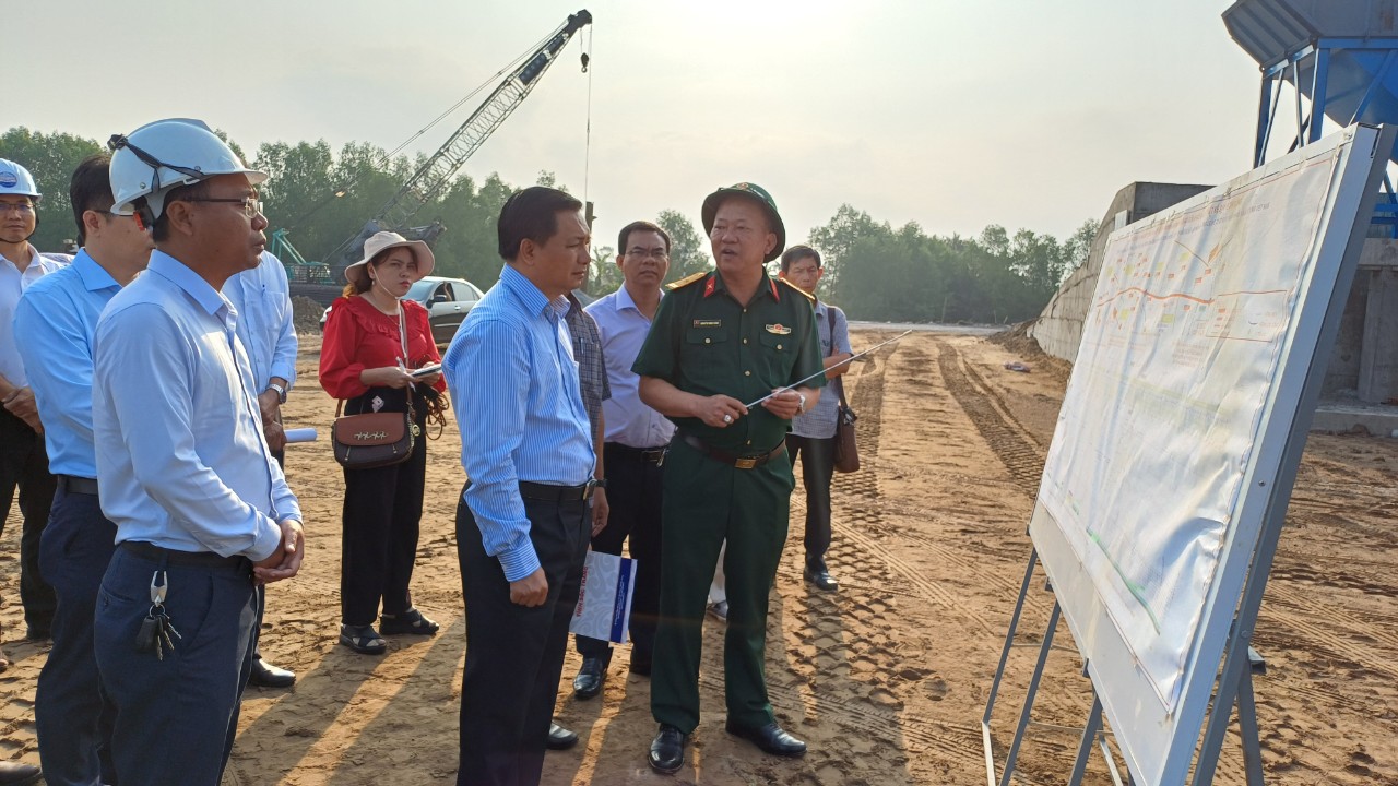 S&oacute;c Trăng b&aacute;o c&aacute;o Thủ tướng việc khai th&aacute;c c&aacute;t biển l&agrave;m cao tốc- Ảnh 1.