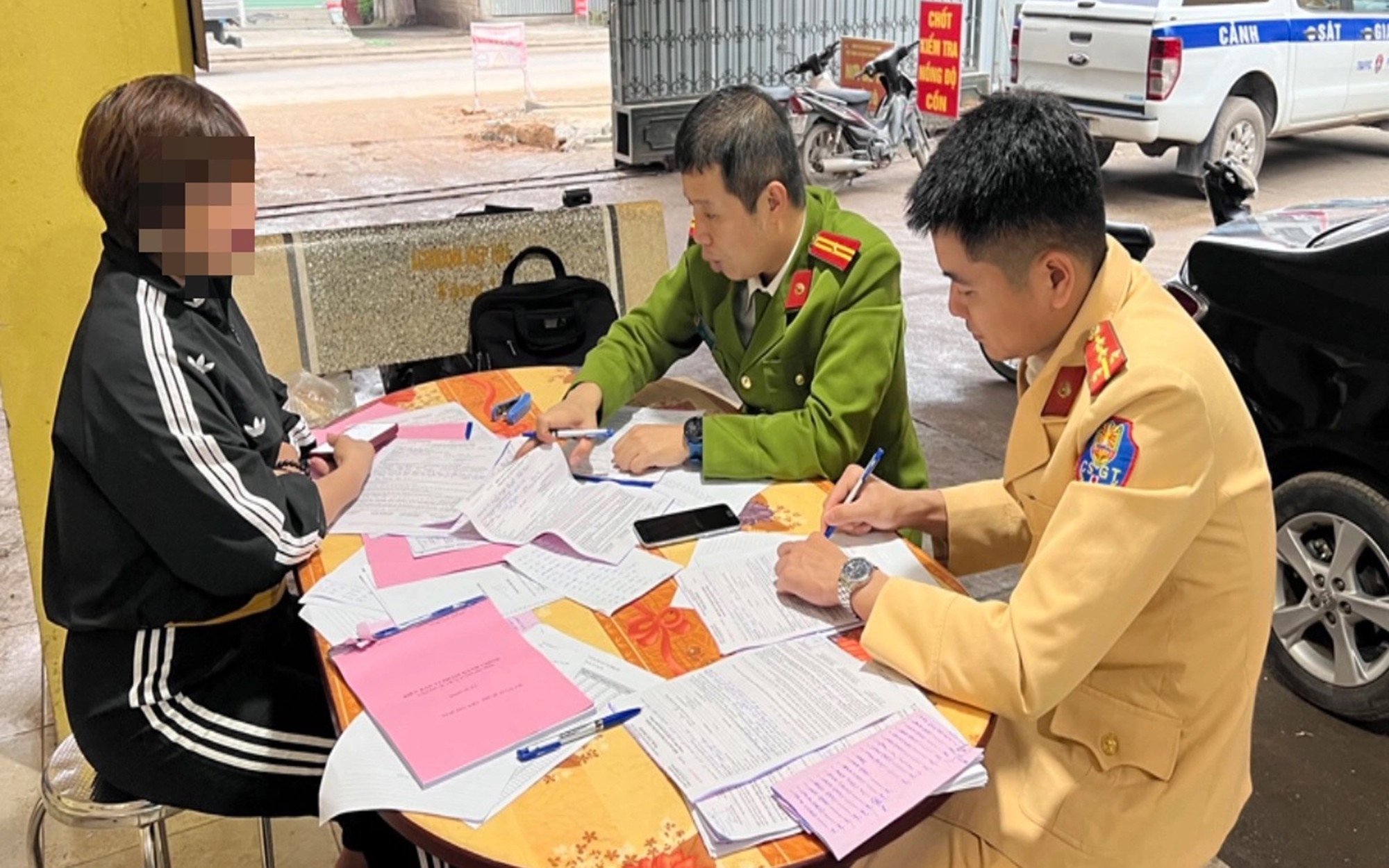 B&iacute; k&iacute;p phạt nguội xe m&aacute;y ở Bắc Giang