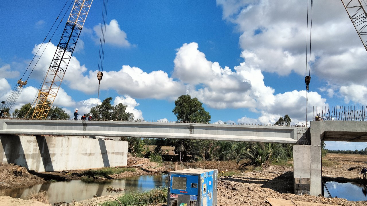 Chậm di dời hạ tầng kỹ thuật phục vụ thi c&ocirc;ng cao tốc Cần Thơ-C&agrave; Mau- Ảnh 1.