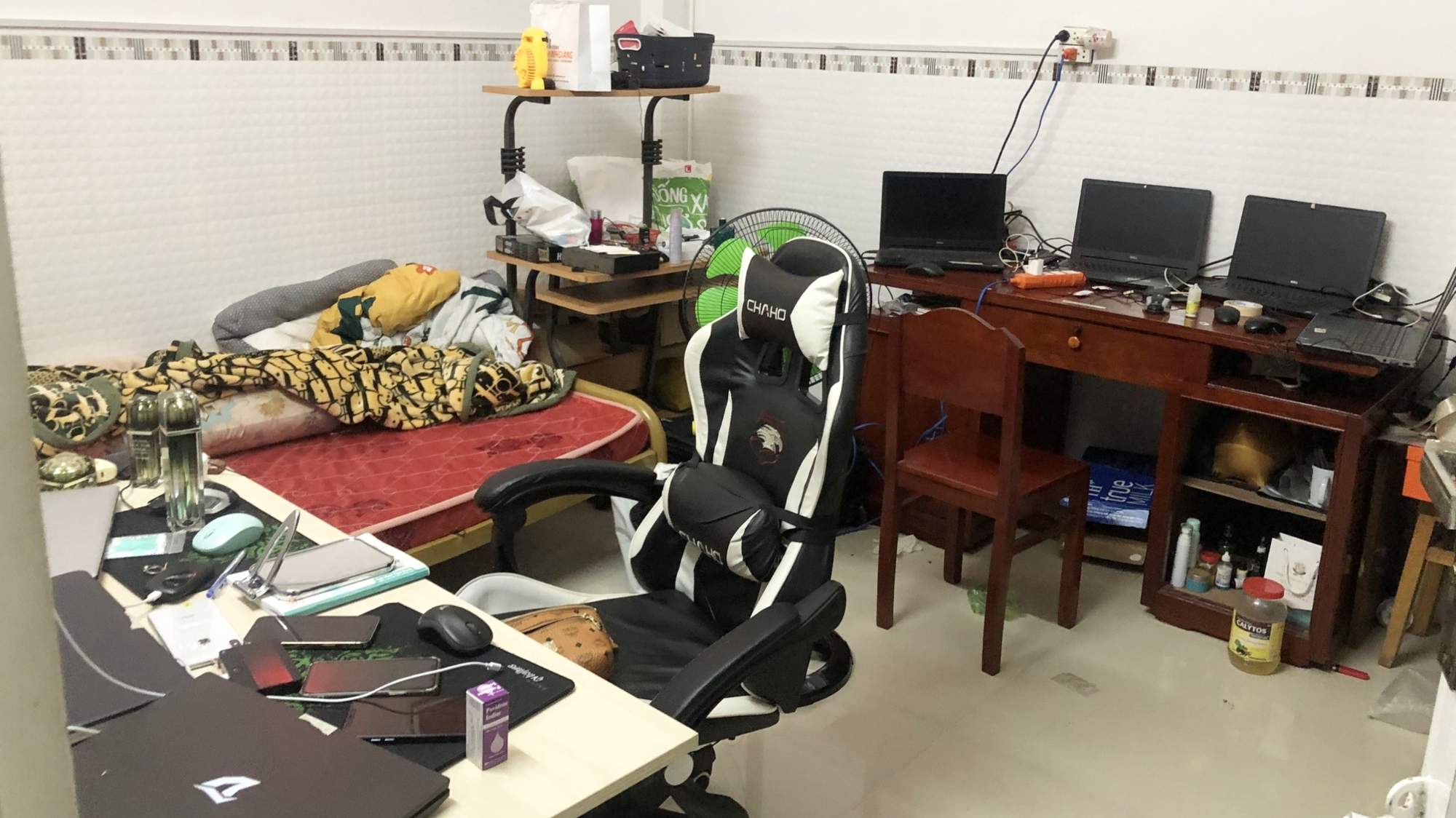 Đồng Th&aacute;p: Ph&aacute; đường d&acirc;y đ&aacute;nh bạc hơn 300 tỷ đồng qua mạng- Ảnh 2.