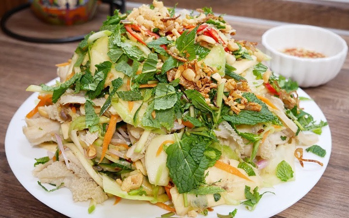 Loại rau mọc hoang g&oacute;c vườn, ăn ngon giải nhiệt, 'h&uacute;t sạch' mỡ thừa