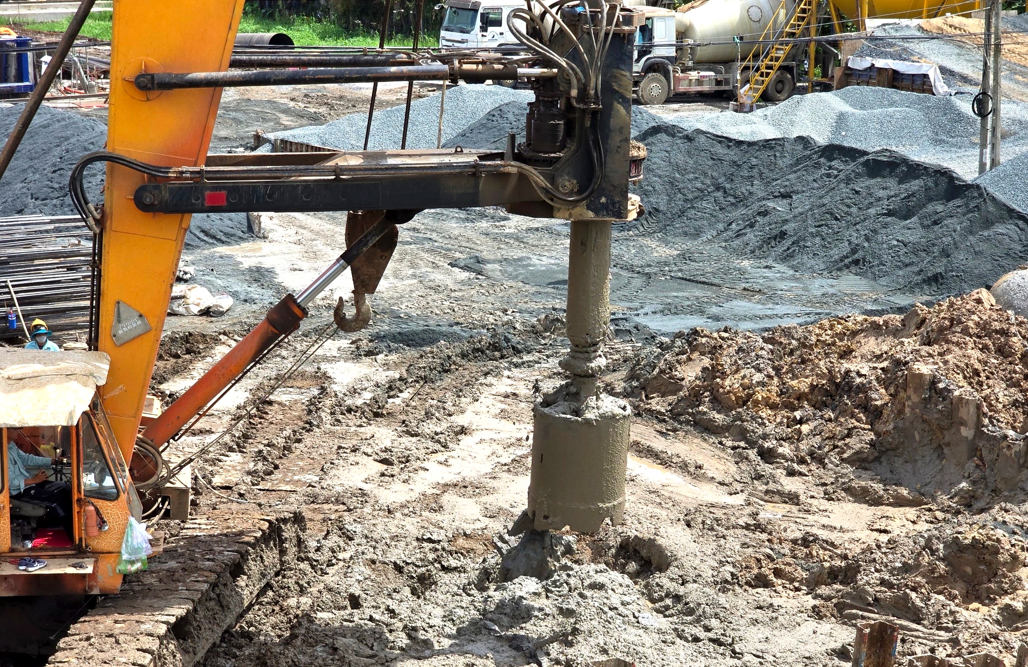 C&aacute;c g&oacute;i thầu x&acirc;y lắp cao tốc trục ngang qua Cần Thơ thi c&ocirc;ng thế n&agrave;o sau khi c&oacute; c&aacute;t?- Ảnh 5.