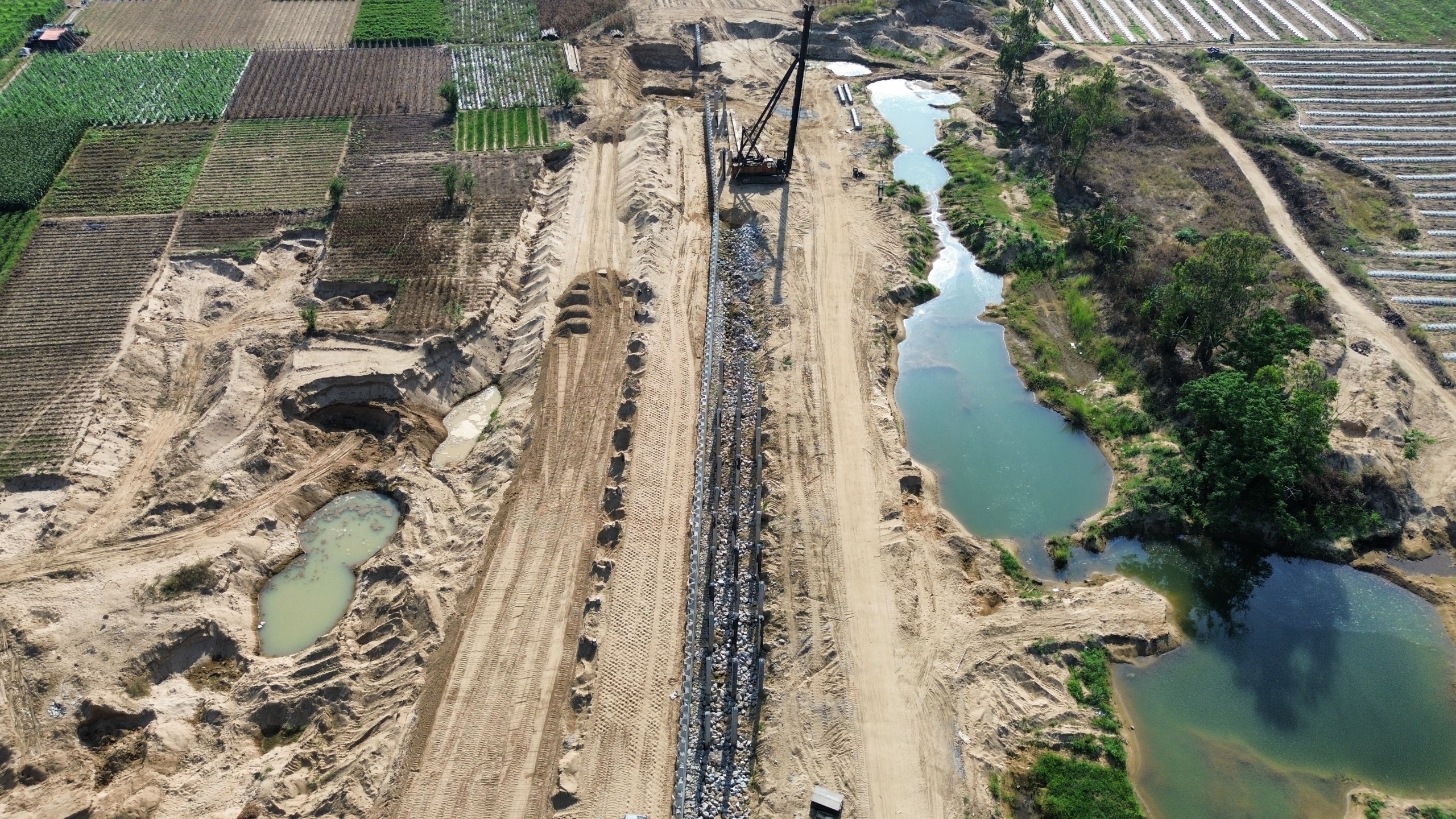Quảng Ng&atilde;i: Nguy cơ vỡ tiến độ hai dự &aacute;n k&egrave; hơn 400 tỷ- Ảnh 2.
