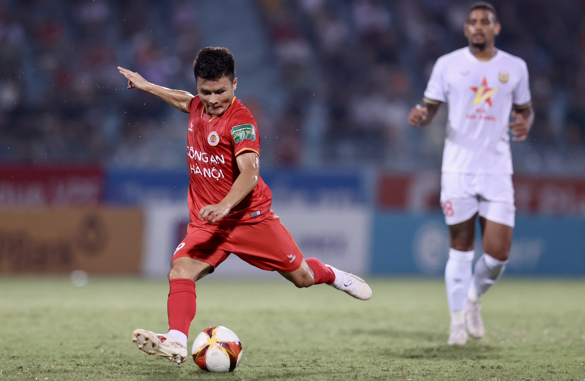 B&aacute;o Nhật Bản lo tr&ograve; cưng của thầy Park gặp "&aacute;c mộng" tại J-League- Ảnh 1.