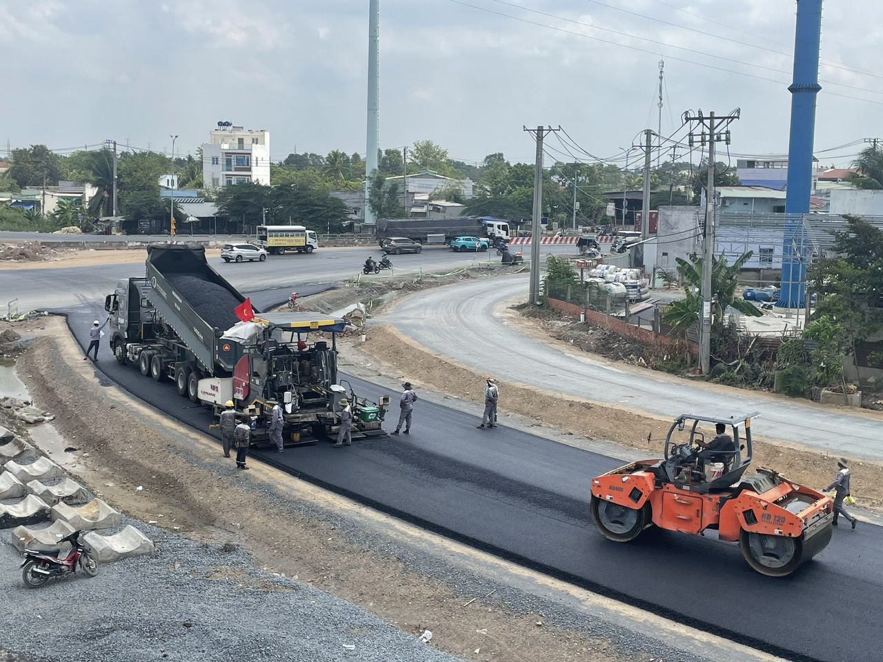 Hai n&uacute;t giao kết nối QL1 với cao tốc TP.HCM - Trung Lương tăng tốc trước m&ugrave;a mưa- Ảnh 2.