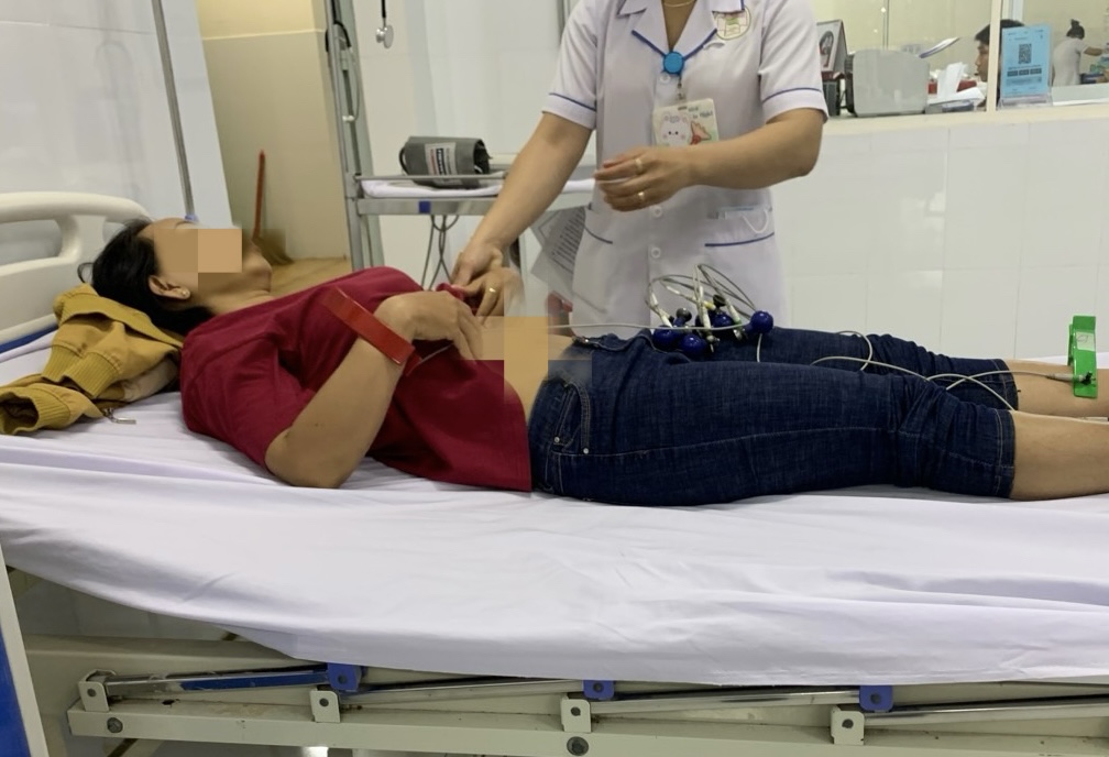 Vụ n&ocirc;n &oacute;i sau ăn b&aacute;nh m&igrave;: Đ&atilde; c&oacute; 222 người nhập viện thăm kh&aacute;m, điều trị- Ảnh 1.