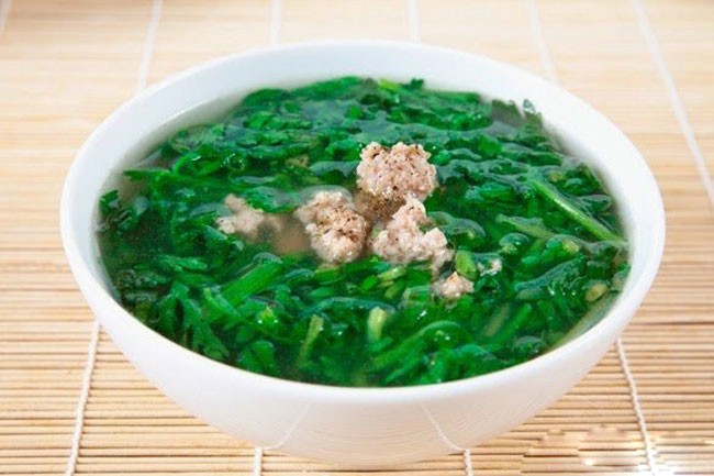 Loại rau gi&aacute; rẻ gi&uacute;p hạ huyết &aacute;p, giảm cholesterol, c&oacute; lượng kali gấp 2 lần thịt b&ograve;- Ảnh 2.