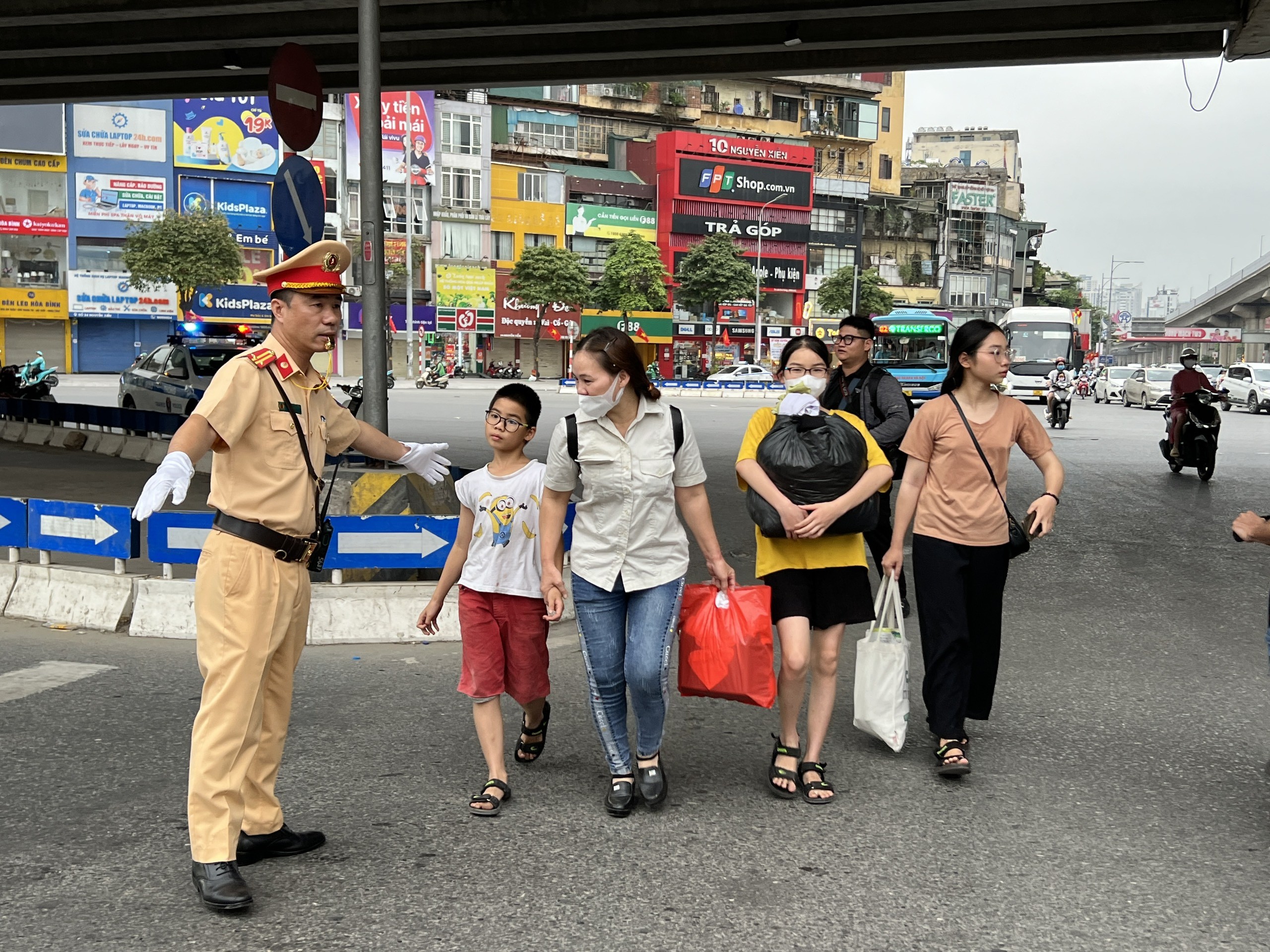 7 điểm mới của Luật Trật tự, ATGT đường bộ được Quốc hội xem x&eacute;t, th&ocirc;ng qua- Ảnh 1.