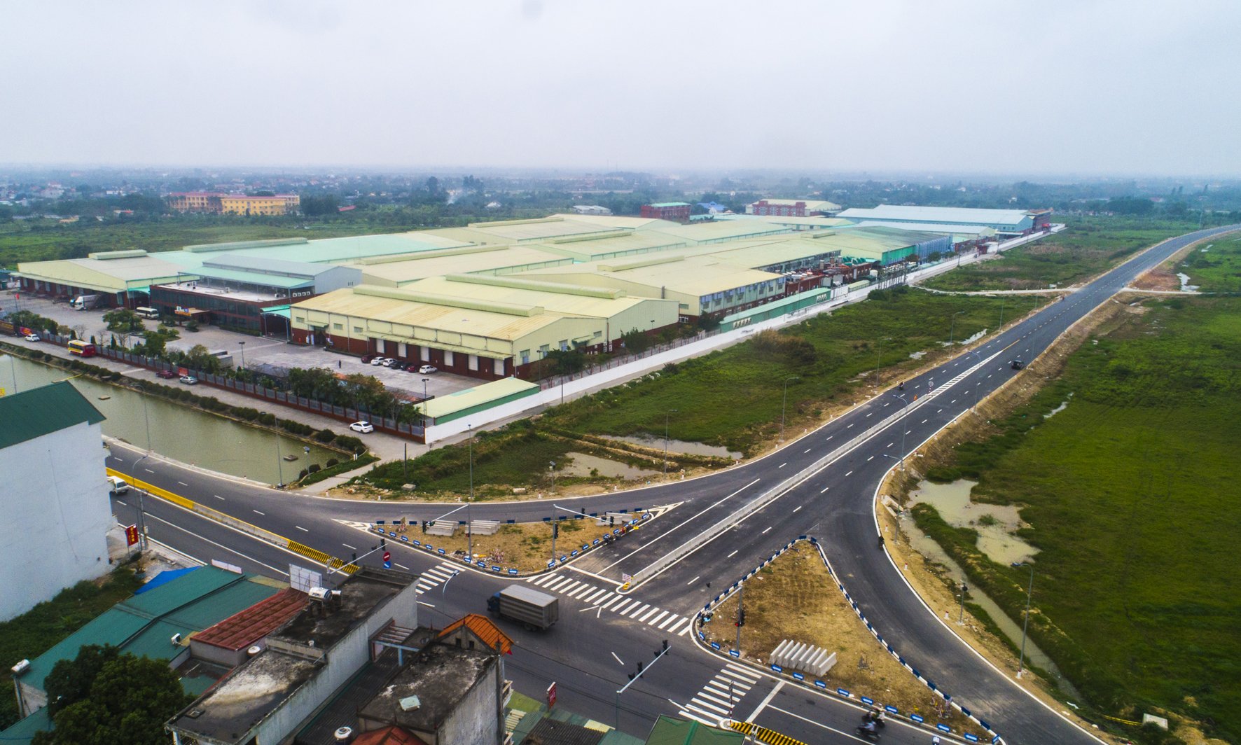 Những dự &aacute;n giao th&ocirc;ng quan trọng n&agrave;o đang được triển khai ở Hải Dương?
- Ảnh 1.