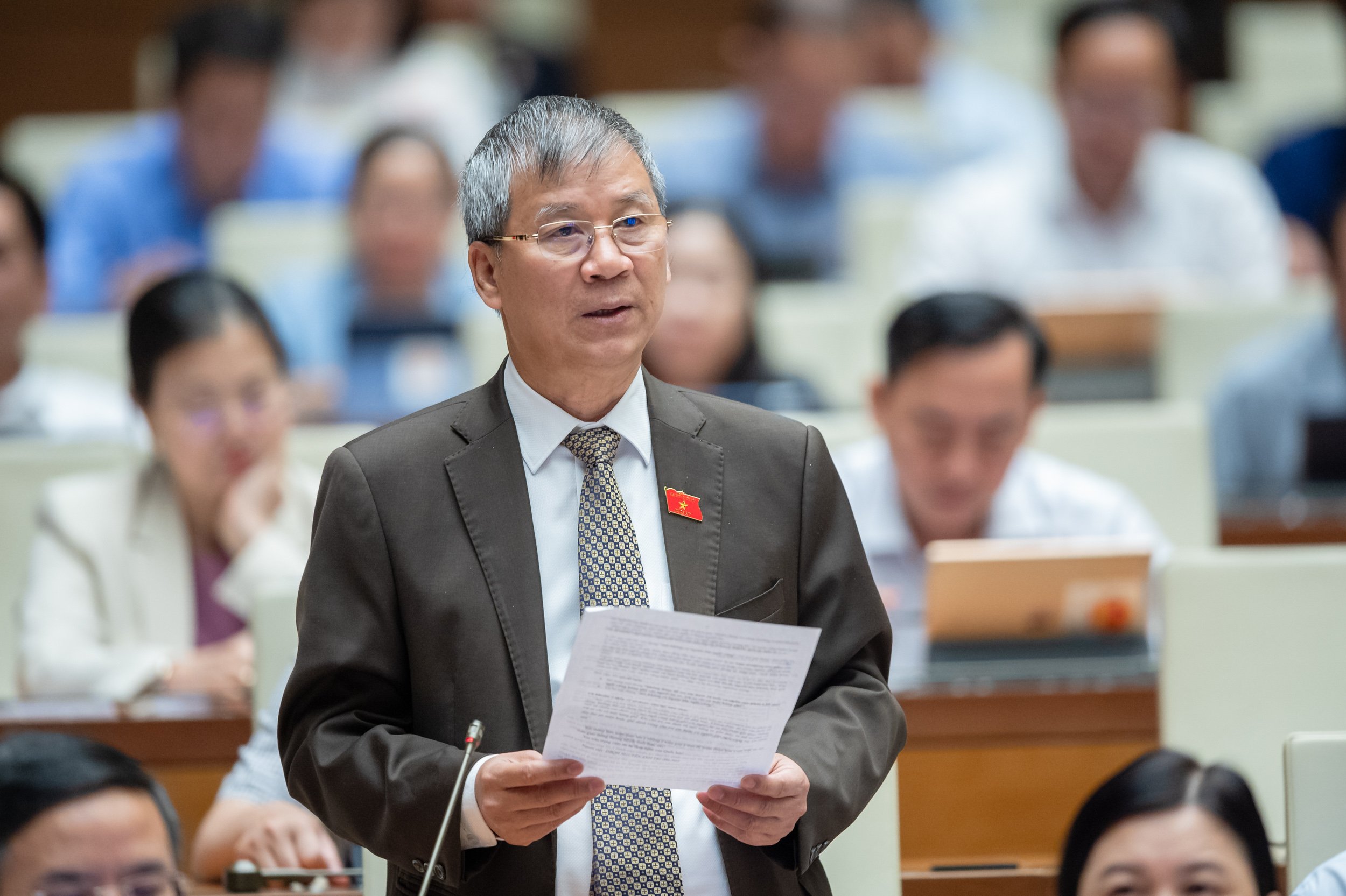 ĐBQH ủng hộ cấm tuyệt đối nồng độ cồn, trừ điểm bằng l&aacute;i- Ảnh 14.