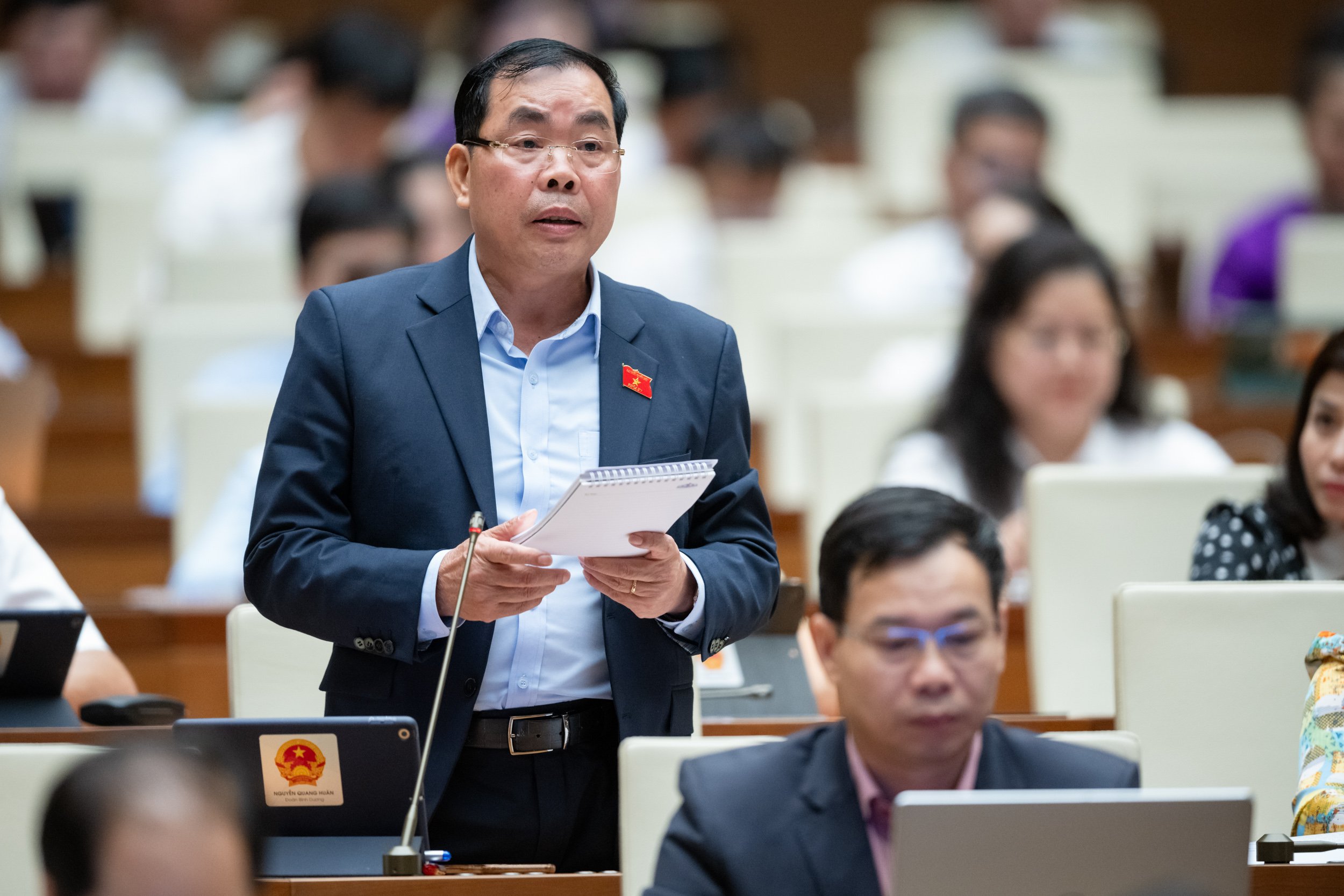 ĐBQH ủng hộ cấm tuyệt đối nồng độ cồn, trừ điểm bằng l&aacute;i- Ảnh 7.