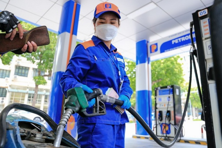 Gi&aacute; xăng quay đầu tăng từ chiều nay 23/5- Ảnh 1.
