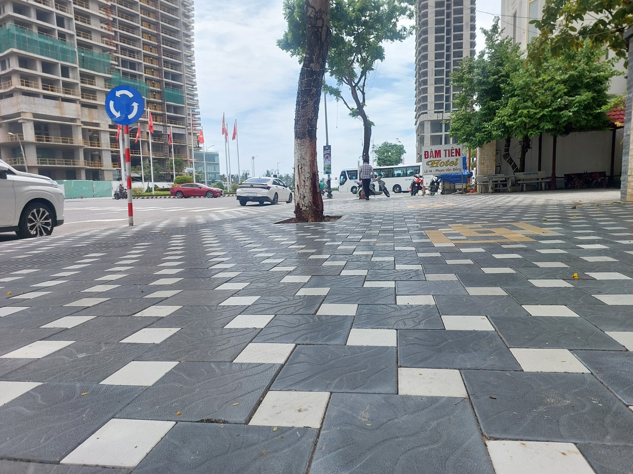 Đ&agrave; Nẵng cải tạo vỉa h&egrave; 59 tuyến đường bằng giải ph&aacute;p mới- Ảnh 4.