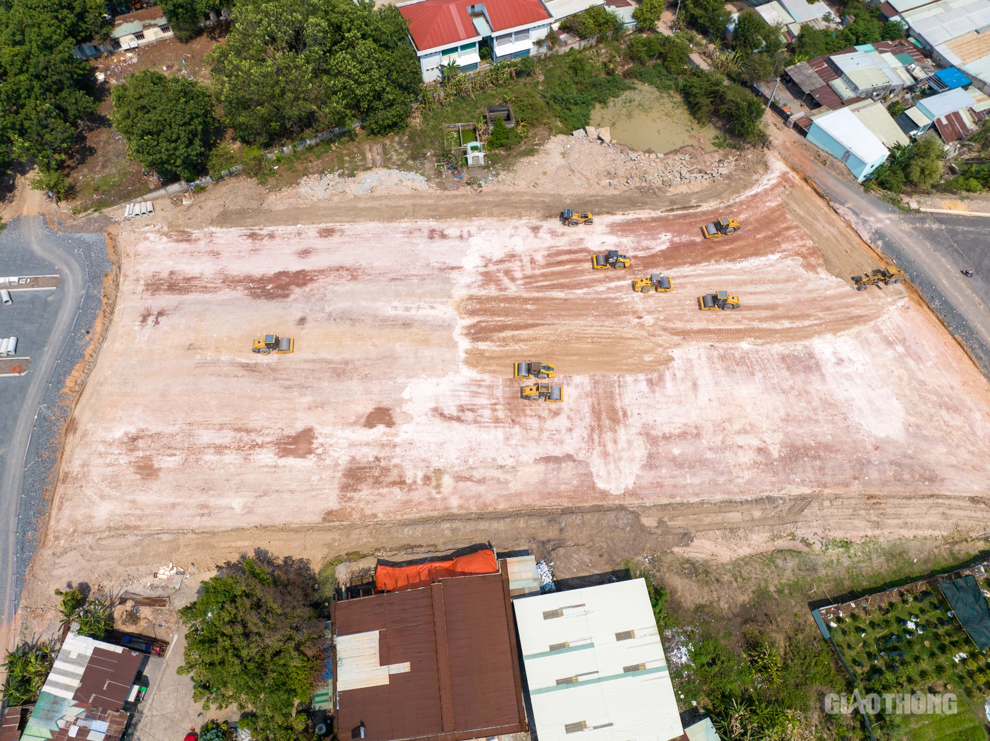 Hương lộ 2 và cầu Vàm Cái Sứt nối cao tốc về TP.HCM sau gần 4 năm thi công ra sao?- Ảnh 4. Hương lộ 2 và cầu Vàm Cái Sứt nối cao tốc về TP.HCM sau gần 4 năm thi công ra sao?- Ảnh 4.