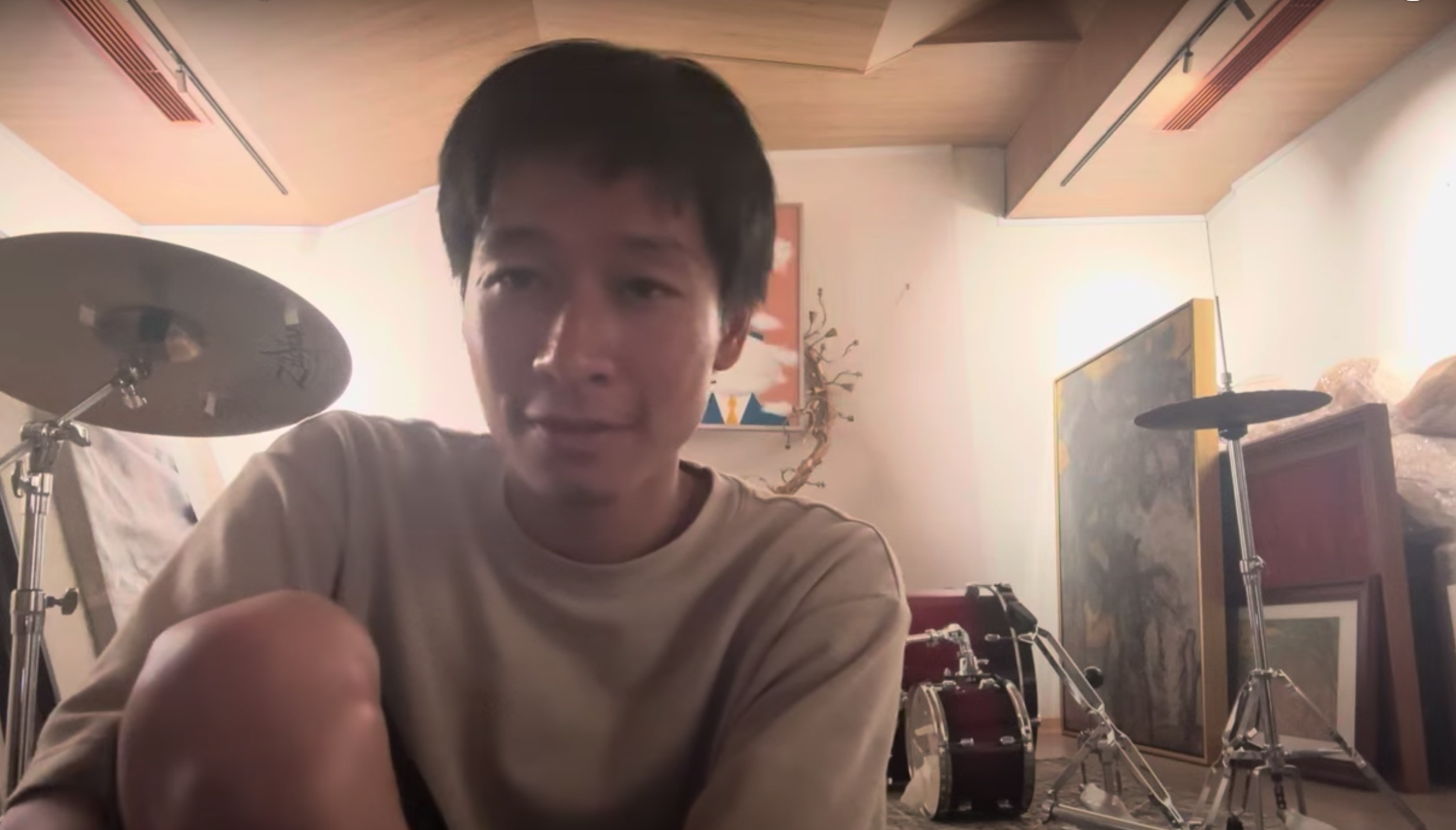 Thắng (Ngọt) xuất hiện chỉ để đọc thơ sau ồn ào đời tư- Ảnh 1. Thắng (Ngọt) xuất hiện chỉ để đọc thơ sau ồn ào đời tư- Ảnh 1.