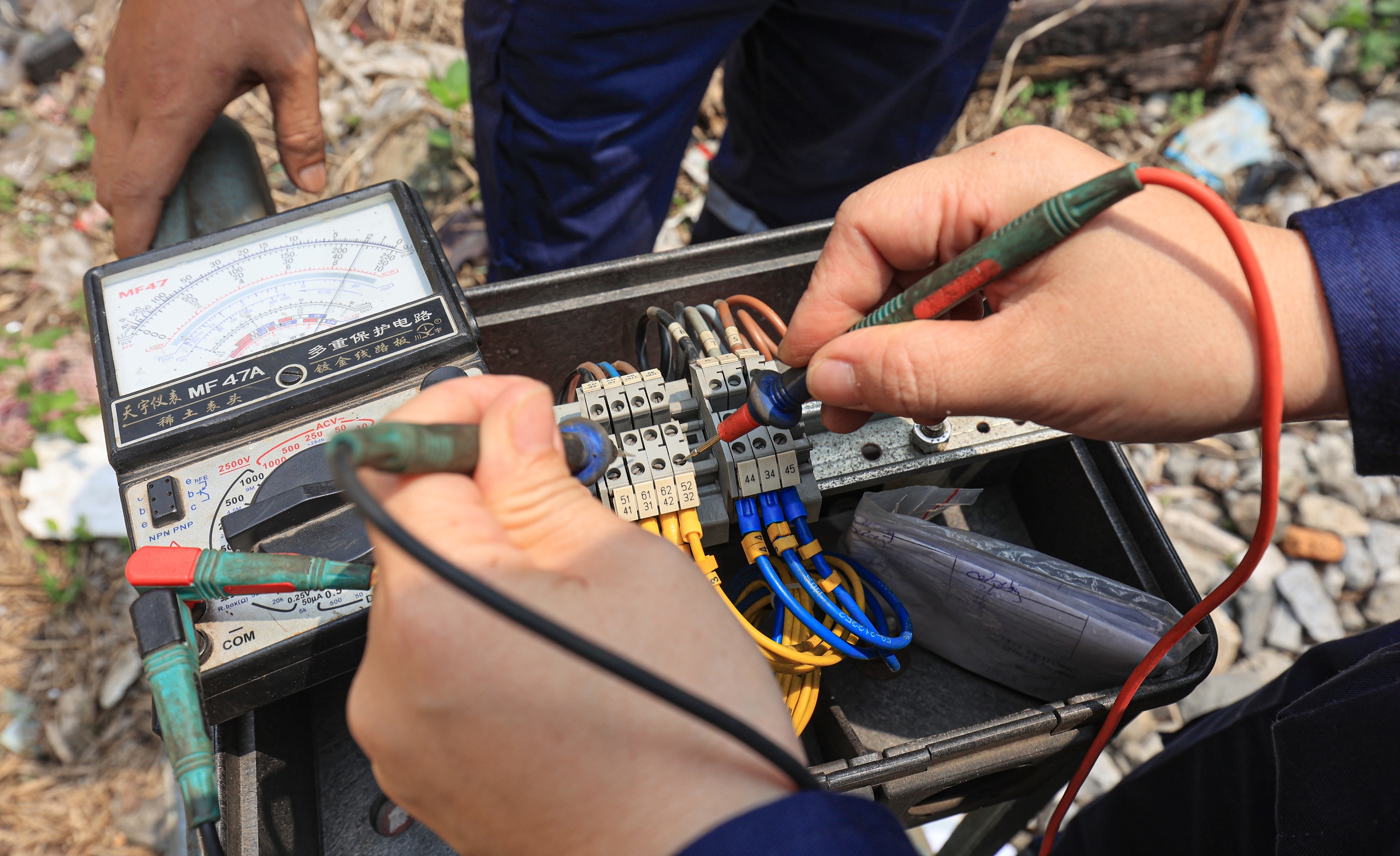 Những người thợ &ldquo;g&aacute;c&rdquo; th&ocirc;ng tin t&iacute;n hiệu đường sắt- Ảnh 5.