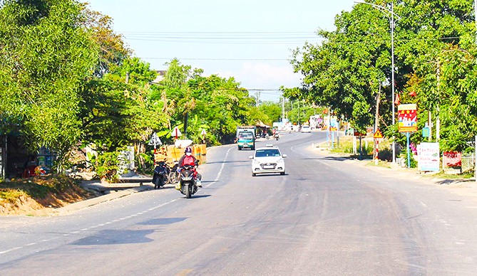 Nghi&ecirc;n cứu đầu tư n&acirc;ng cấp quốc lộ 9B qua Quảng B&igrave;nh- Ảnh 1.