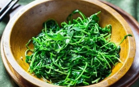 Loại rau m&ugrave;a h&egrave; cực tốt cho gan, người trung ni&ecirc;n, người cao tuổi n&ecirc;n ăn
