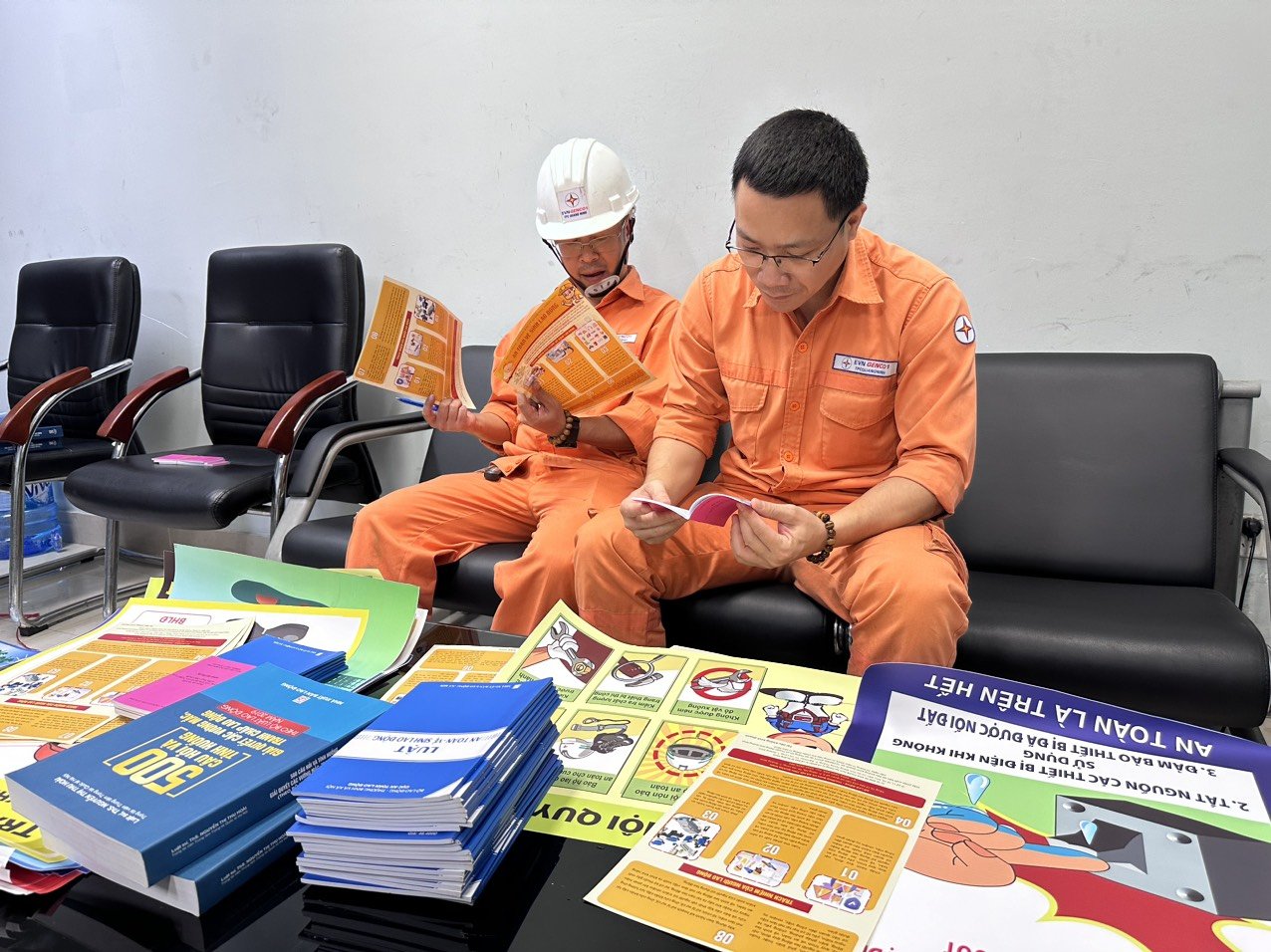 S&ocirc;i nổi hoạt động Th&aacute;ng C&ocirc;ng nh&acirc;n ở C&ocirc;ng ty CP Nhiệt điện Quảng Ninh- Ảnh 2.