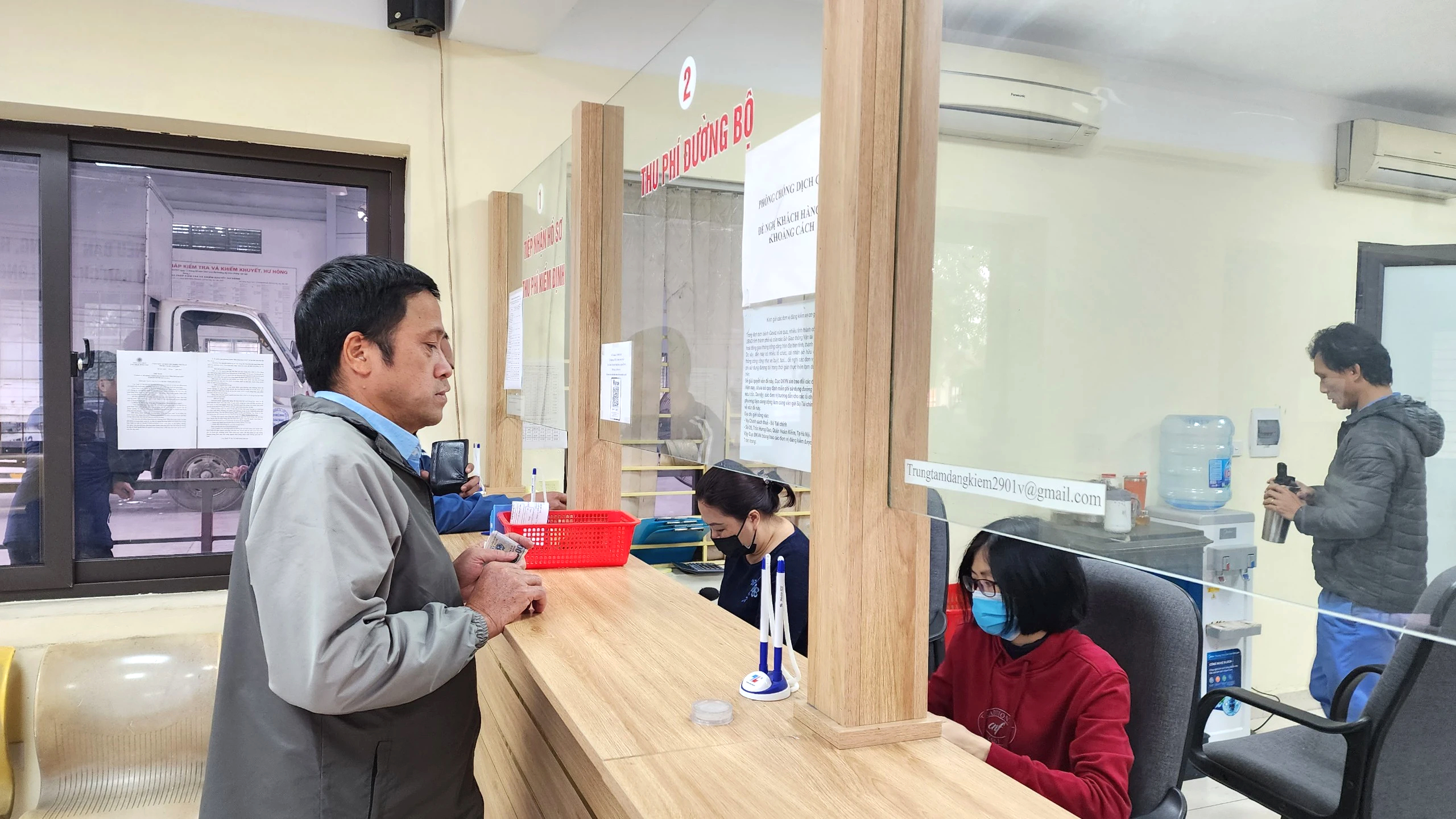 Ch&iacute;nh thức thu ph&iacute; dịch vụ lập hồ sơ phương tiện &ocirc; t&ocirc; miễn đăng kiểm lần đầu từ ng&agrave;y 15/6- Ảnh 1.