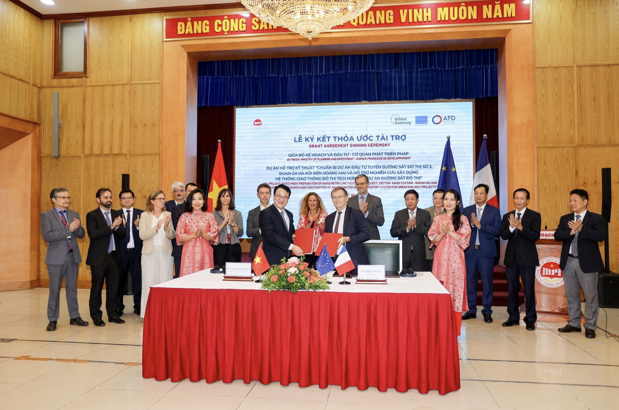EU sẽ hỗ trợ Việt Nam một số dự &aacute;n giao th&ocirc;ng sạch, bền vững- Ảnh 2.