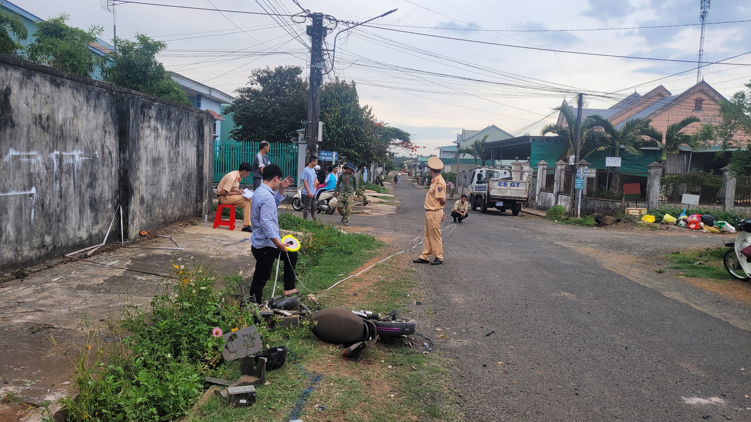 Gia Lai: Tạm giam t&agrave;i xế xe b&aacute;n tải t&ocirc;ng nữ sinh trọng thương rồi bỏ trốn- Ảnh 1.