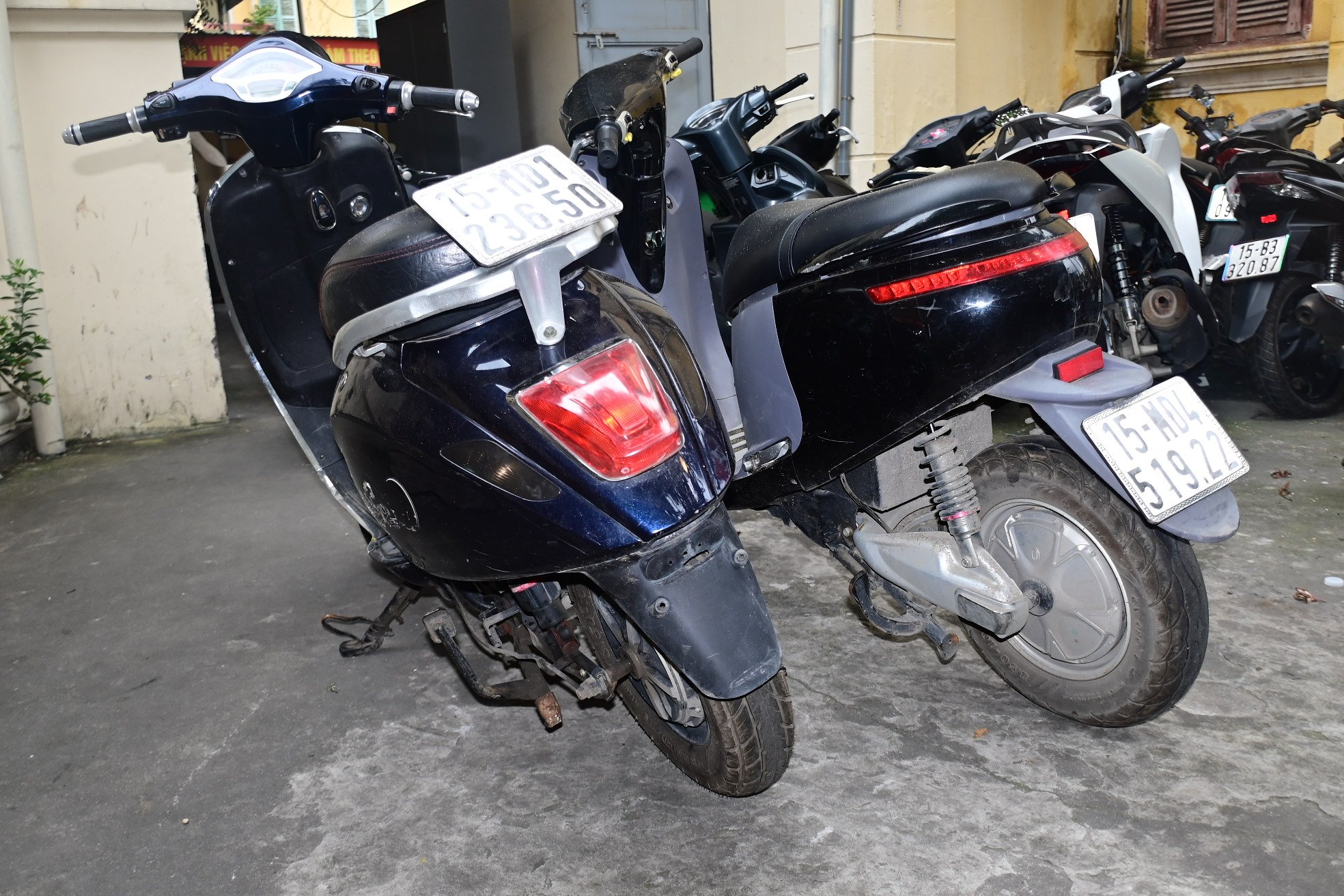 Bắt đối tượng xin đi nhờ để đưa cơm cho vợ rồi cướp xe m&aacute;y điện của học sinh- Ảnh 2.