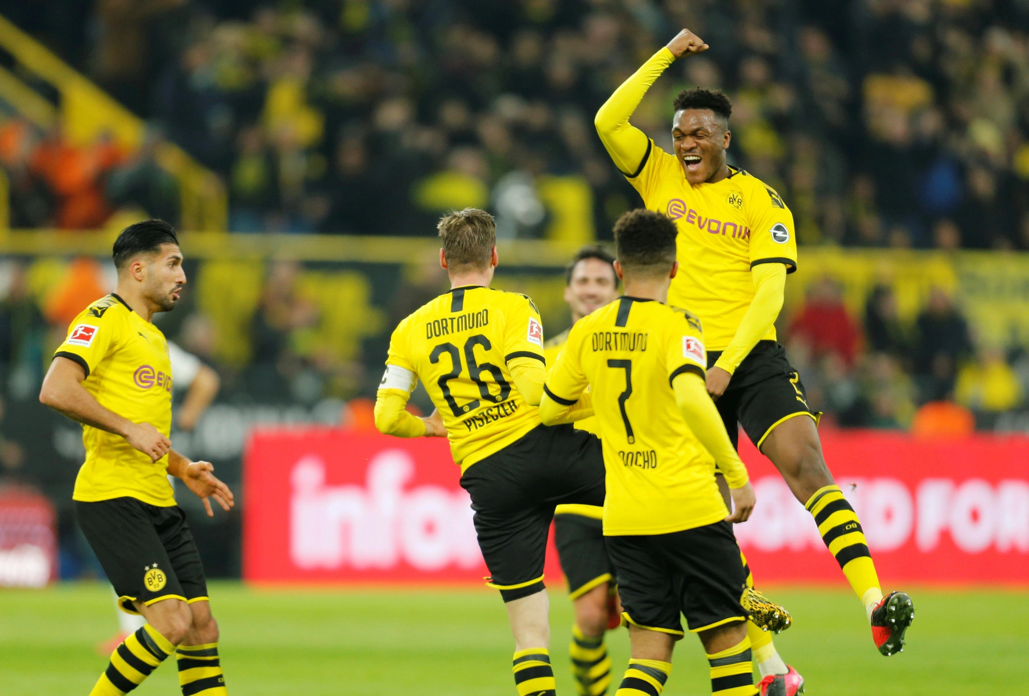 Dortmund l&agrave;m điều chưa từng c&oacute; trong lịch sử ở chung kết Champions League- Ảnh 1.