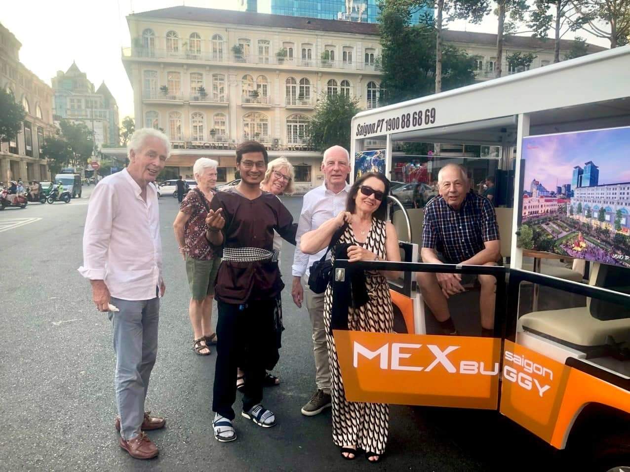 Sau gần 2 th&aacute;ng th&iacute; điểm xe điện ở TP.HCM: Lượng kh&aacute;ch tăng 15% mỗi tuần- Ảnh 1.