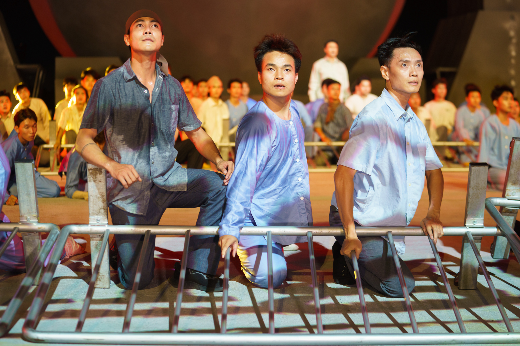 Hé lộ hình ảnh vở nhạc kịch Chuyến tàu huyền thoại trước giờ khai mạc- Ảnh 6. Hé lộ hình ảnh vở nhạc kịch Chuyến tàu huyền thoại trước giờ khai mạc- Ảnh 6.