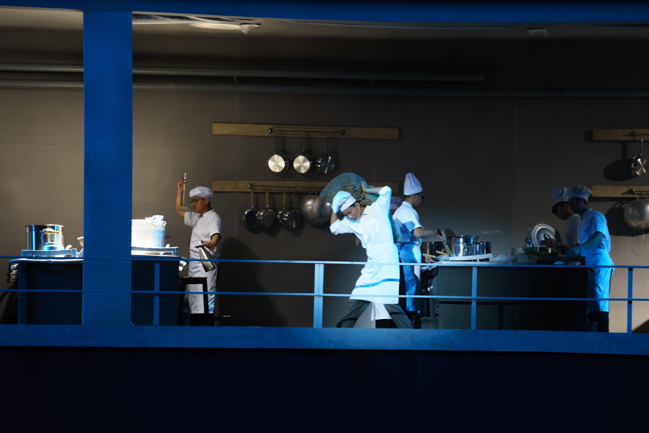 Hé lộ hình ảnh vở nhạc kịch Chuyến tàu huyền thoại trước giờ khai mạc- Ảnh 10. Hé lộ hình ảnh vở nhạc kịch Chuyến tàu huyền thoại trước giờ khai mạc- Ảnh 10.