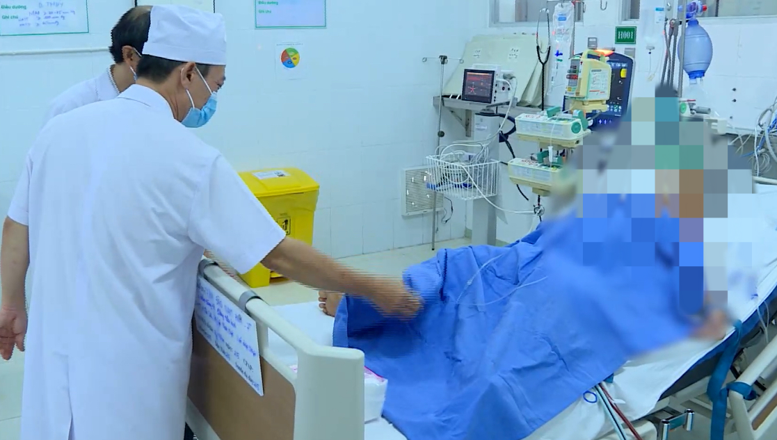 555 ca ngộ độc b&aacute;nh m&igrave;: T&igrave;m giải ph&aacute;p hỗ trợ học sinh nghỉ học, người kh&oacute; khăn- Ảnh 1.