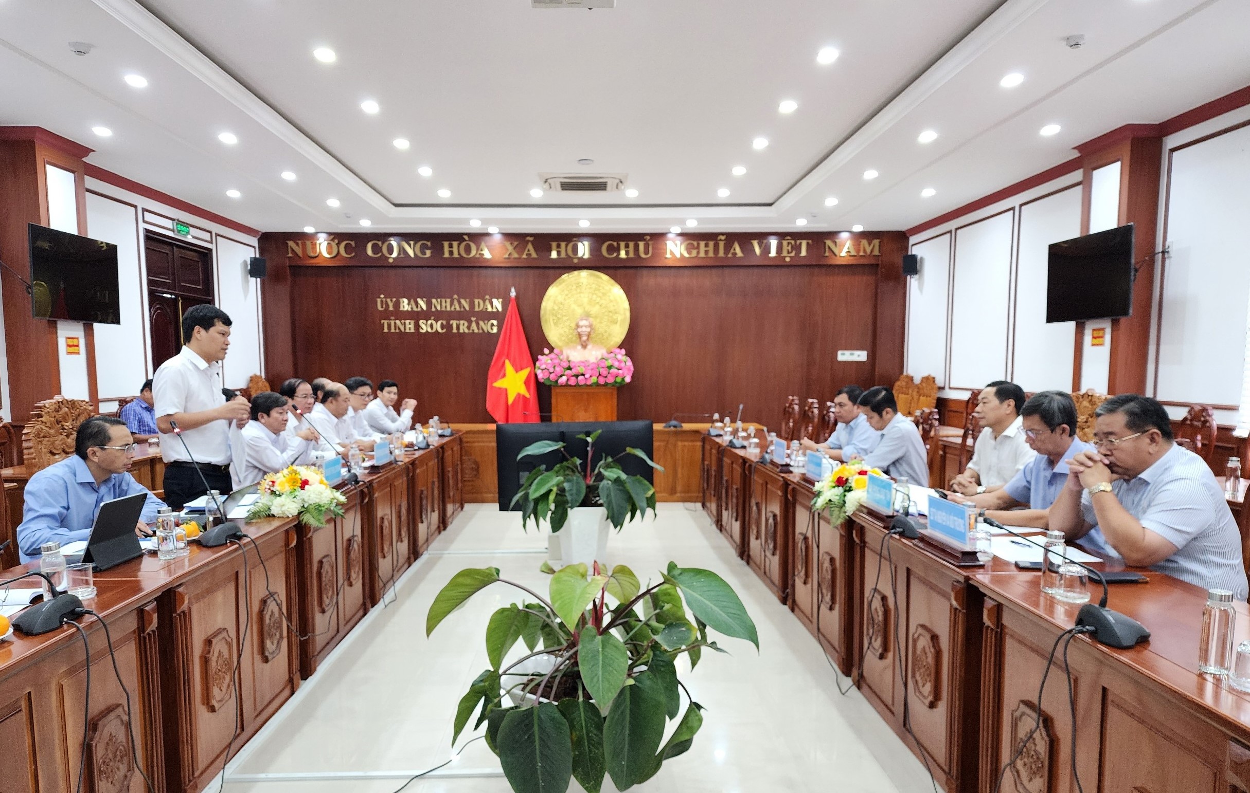 C&aacute;c tỉnh th&agrave;nh ph&iacute;a Nam c&ugrave;ng đồng h&agrave;nh tiết kiệm điện- Ảnh 3.