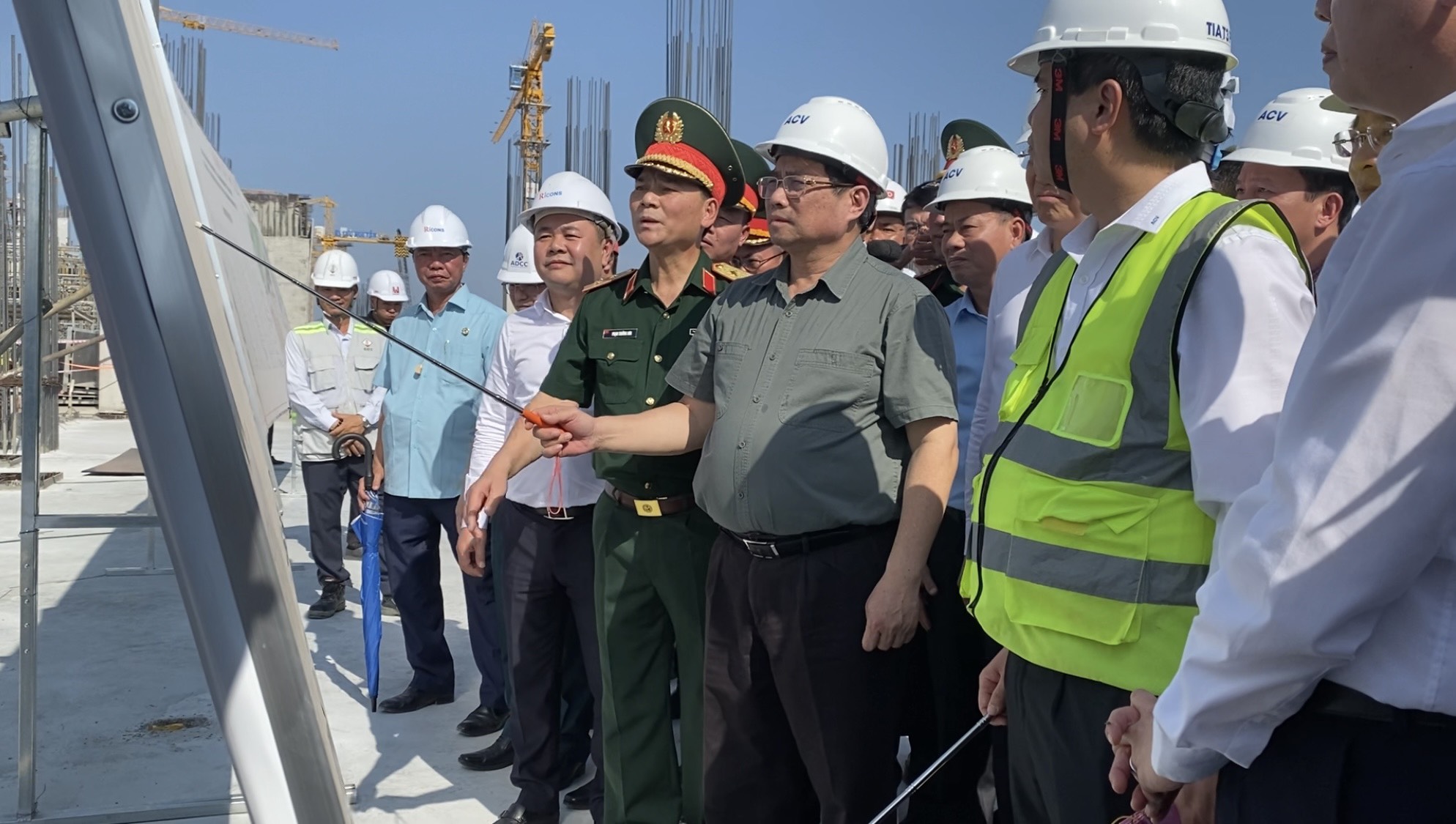 Chuyển động từ những chuyến thị s&aacute;t của Thủ tướng- Ảnh 1.