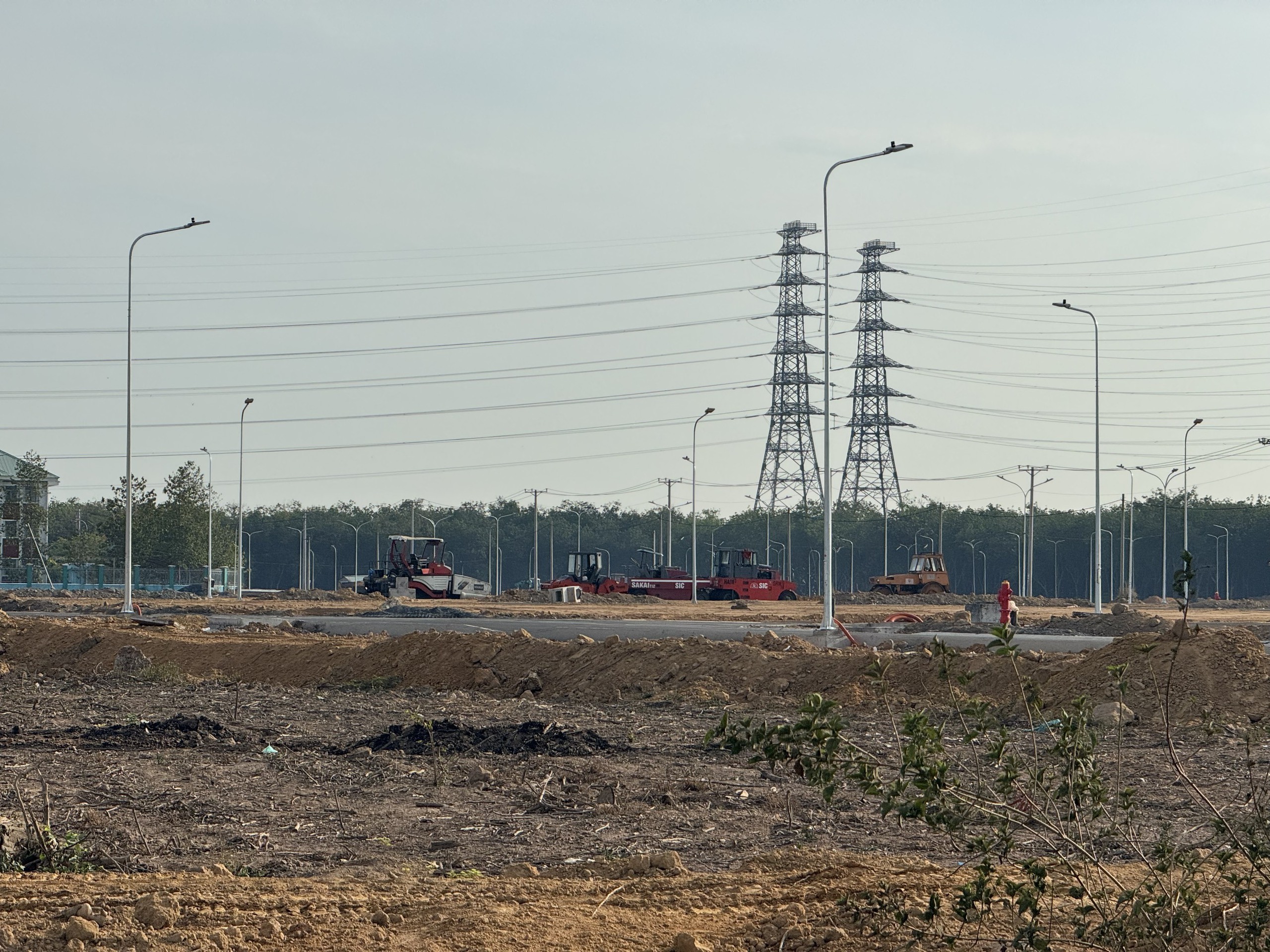 Thứ trưởng Lê Anh Tuấn: Cần đẩy tiến độ cao tốc Biên Hòa - Vũng Tàu trước mùa mưa- Ảnh 3. Thứ trưởng Lê Anh Tuấn: Cần đẩy tiến độ cao tốc Biên Hòa - Vũng Tàu trước mùa mưa- Ảnh 3.
