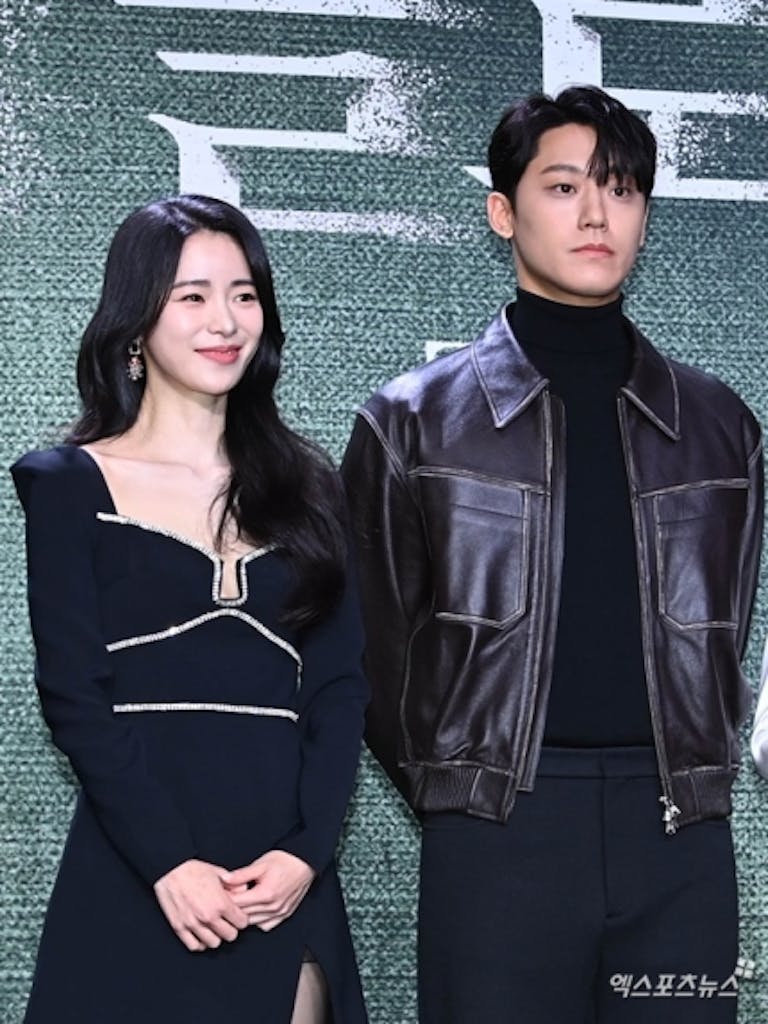 T&agrave;i tử Lee Do Huyn ẵm giải "Nam diễn vi&ecirc;n mới xuất sắc nhất" tại Baeksang lần thứ 60- Ảnh 4.