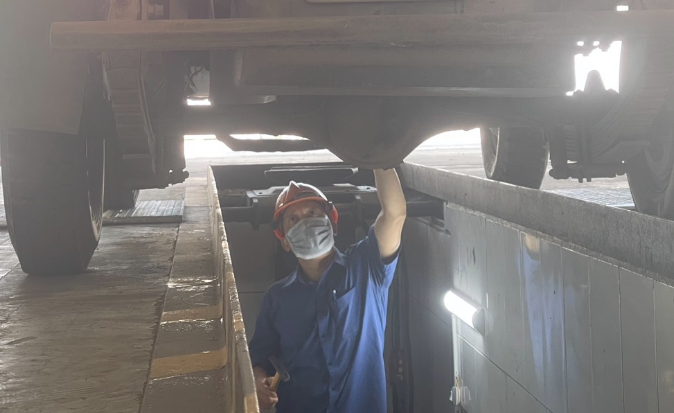 Đồng Nai: Th&ecirc;m một trung t&acirc;m dừng hoạt động, c&aacute;c trạm đăng kiểm kh&aacute;c chạy hết c&ocirc;ng suất- Ảnh 2.