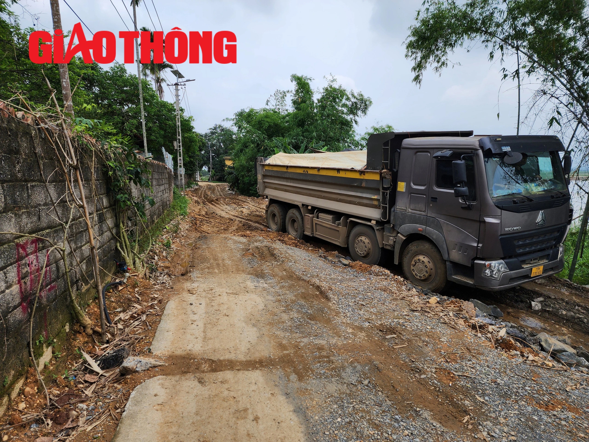 Ph&uacute; Thọ: Người d&acirc;n thấp thỏm lo mất nh&agrave;, tr&ocirc;i đường- Ảnh 6.