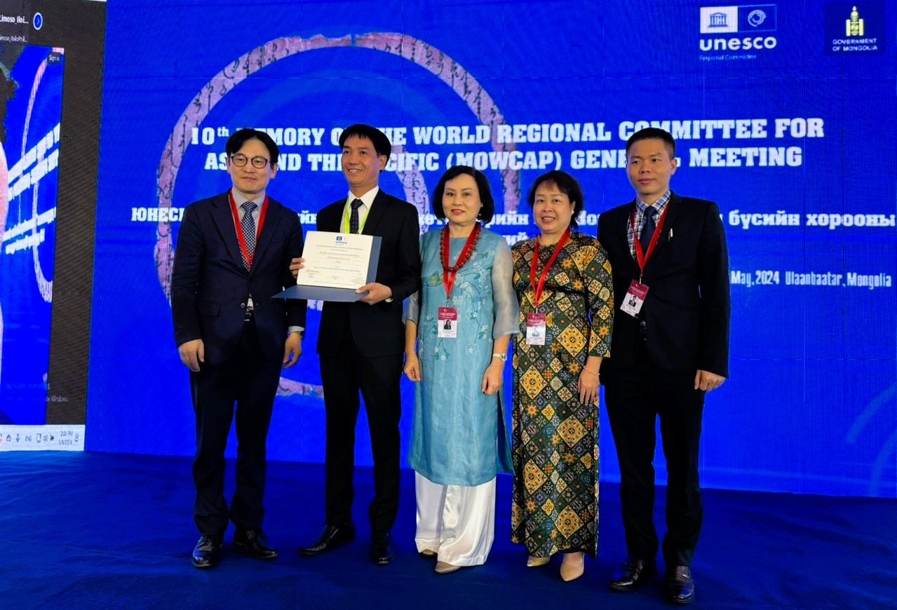 Cận cảnh cửu đỉnh - Ho&agrave;ng cung Huế vừa được vinh danh Di sản tư liệu thế giới- Ảnh 2.