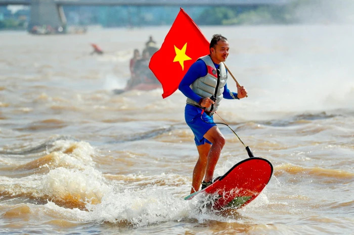 Hơn 1.000 diễn vi&ecirc;n, quần ch&uacute;ng sẽ tham gia lễ hội s&ocirc;ng nước 2024- Ảnh 2.