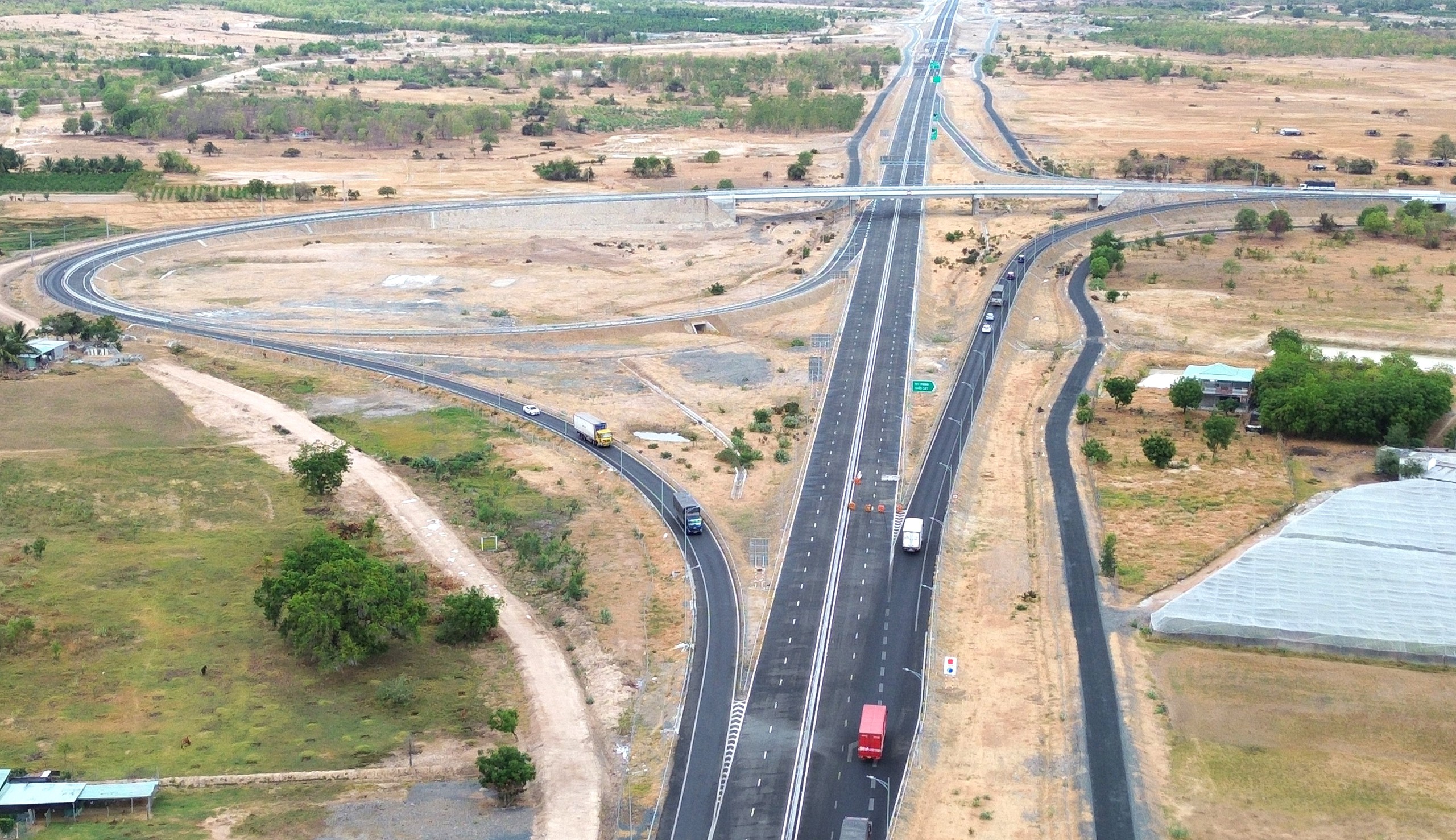 Sắp mở thầu chọn nh&agrave; đầu tư 2 trạm dừng nghỉ cao tốc Vĩnh Hảo - Phan Thiết- Ảnh 2.