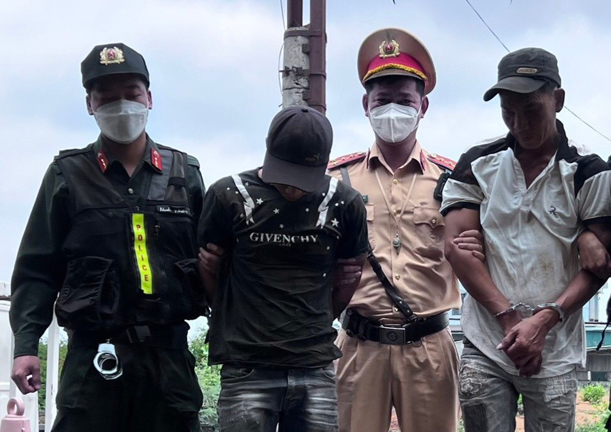 CSGT &ldquo;thức cho d&acirc;n ngủ, g&aacute;c cho d&acirc;n vui chơi&rdquo;- Ảnh 4.