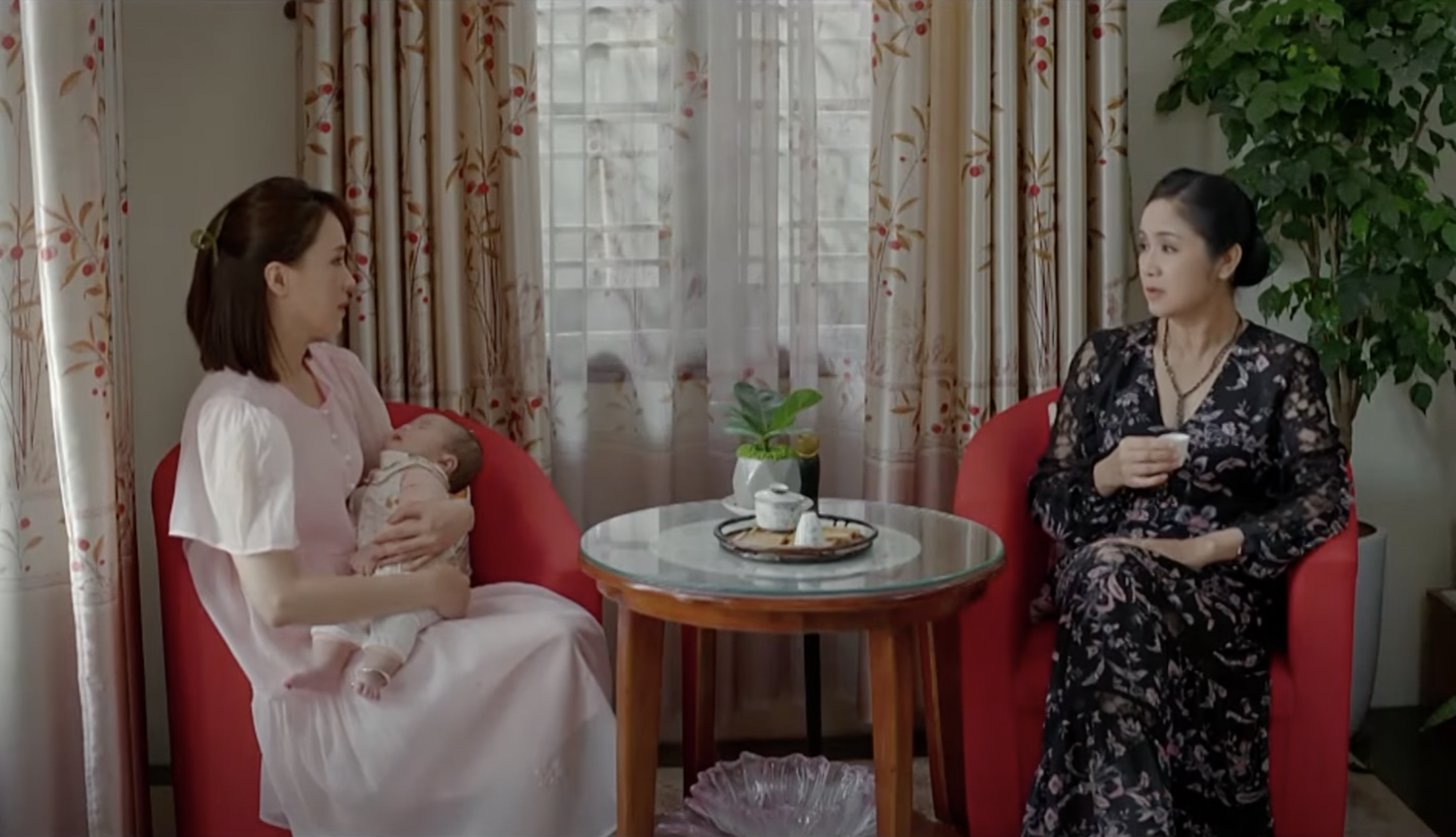 Bà Lan thừa nhận chính mình đã yêu cầu Vũ rời bỏ Hà năm xưa. Bà Lan thừa nhận chính mình đã yêu cầu Vũ rời bỏ Hà năm xưa.