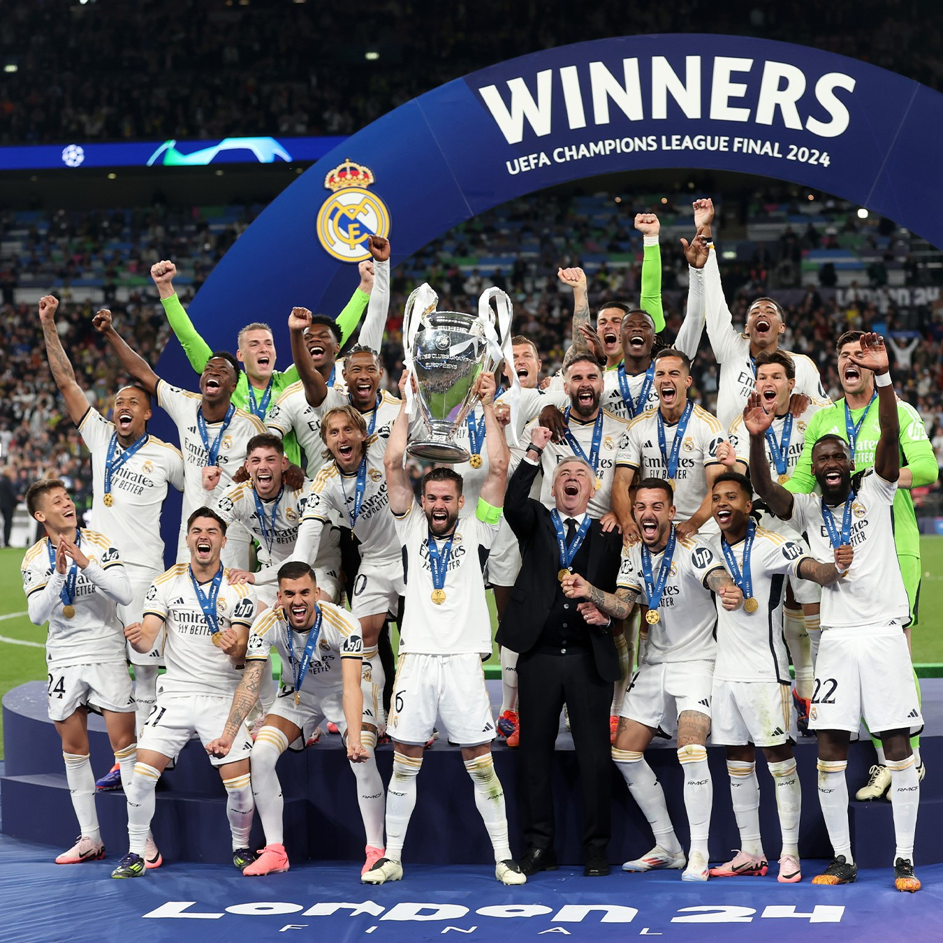 V&ocirc; địch Champions League, Real lập kỳ t&iacute;ch khiến cả ch&acirc;u &Acirc;u ngả mũ- Ảnh 1.