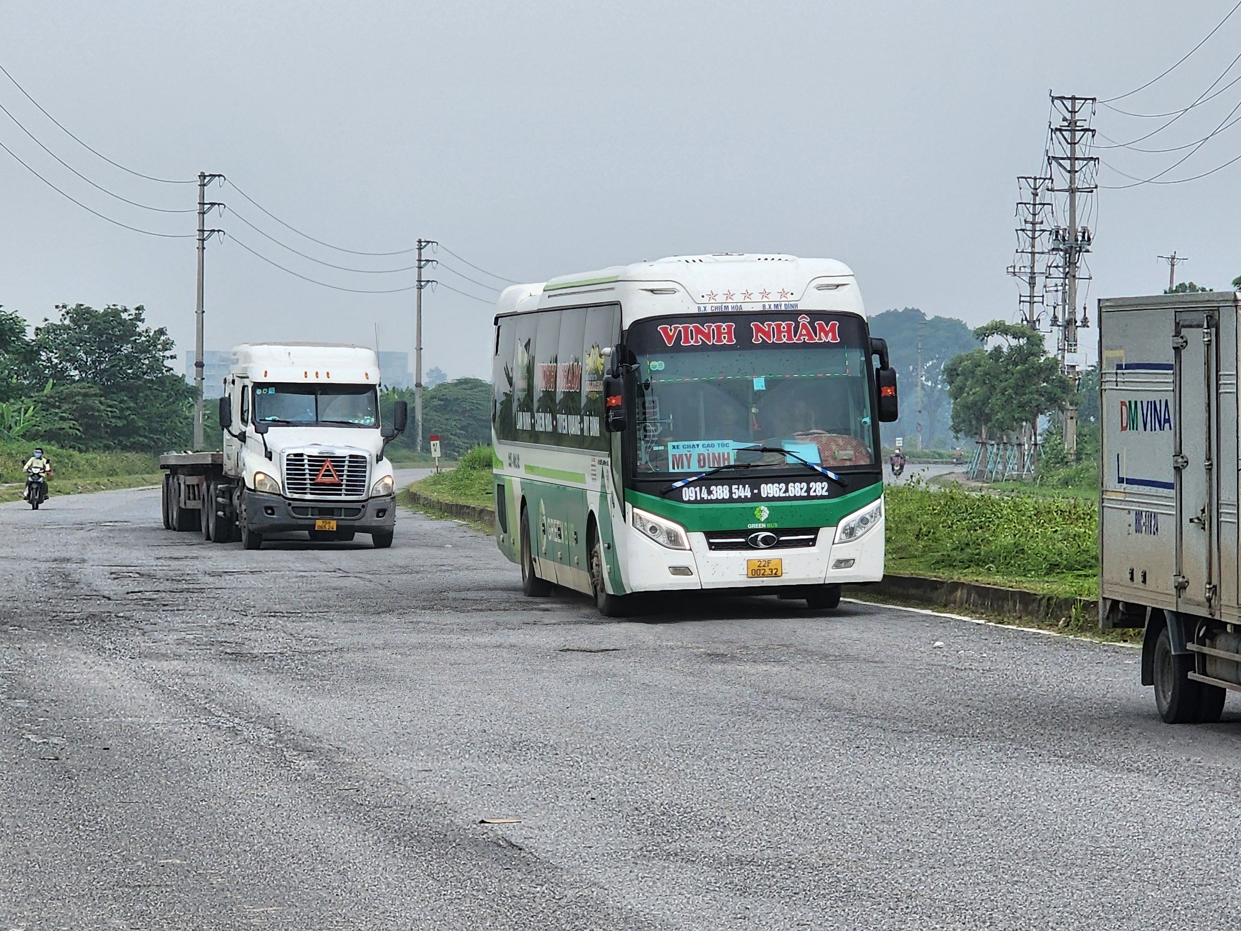 Vĩnh Ph&uacute;c: Đường l&agrave;m 11 năm chưa quyết to&aacute;n, xuống cấp nghi&ecirc;m trọng- Ảnh 4.