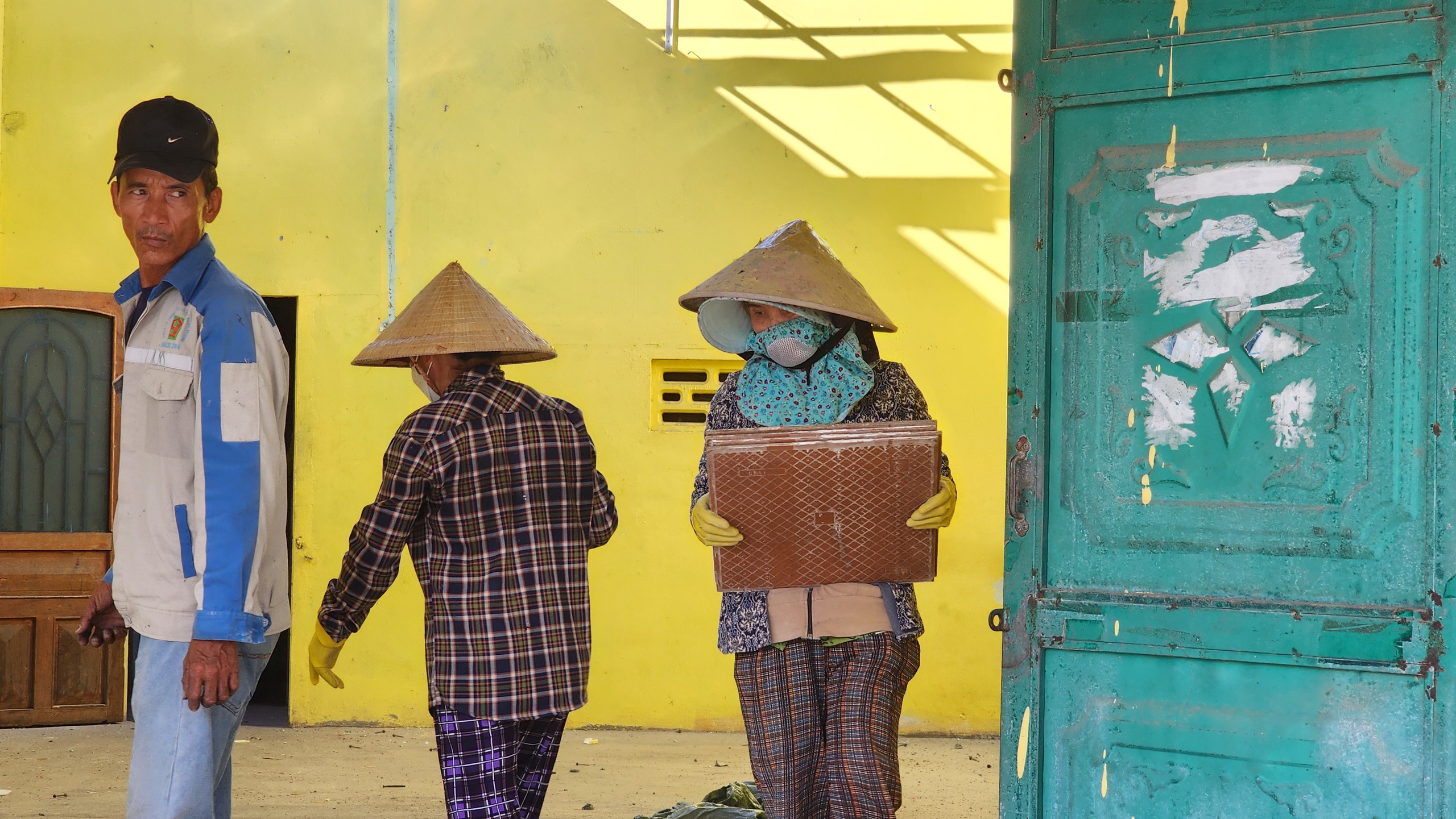 Quảng Ng&atilde;i: Người d&acirc;n th&aacute;o dỡ nh&agrave;, kịp b&agrave;n giao mặt bằng l&agrave;m cao tốc trước 30/6- Ảnh 5.